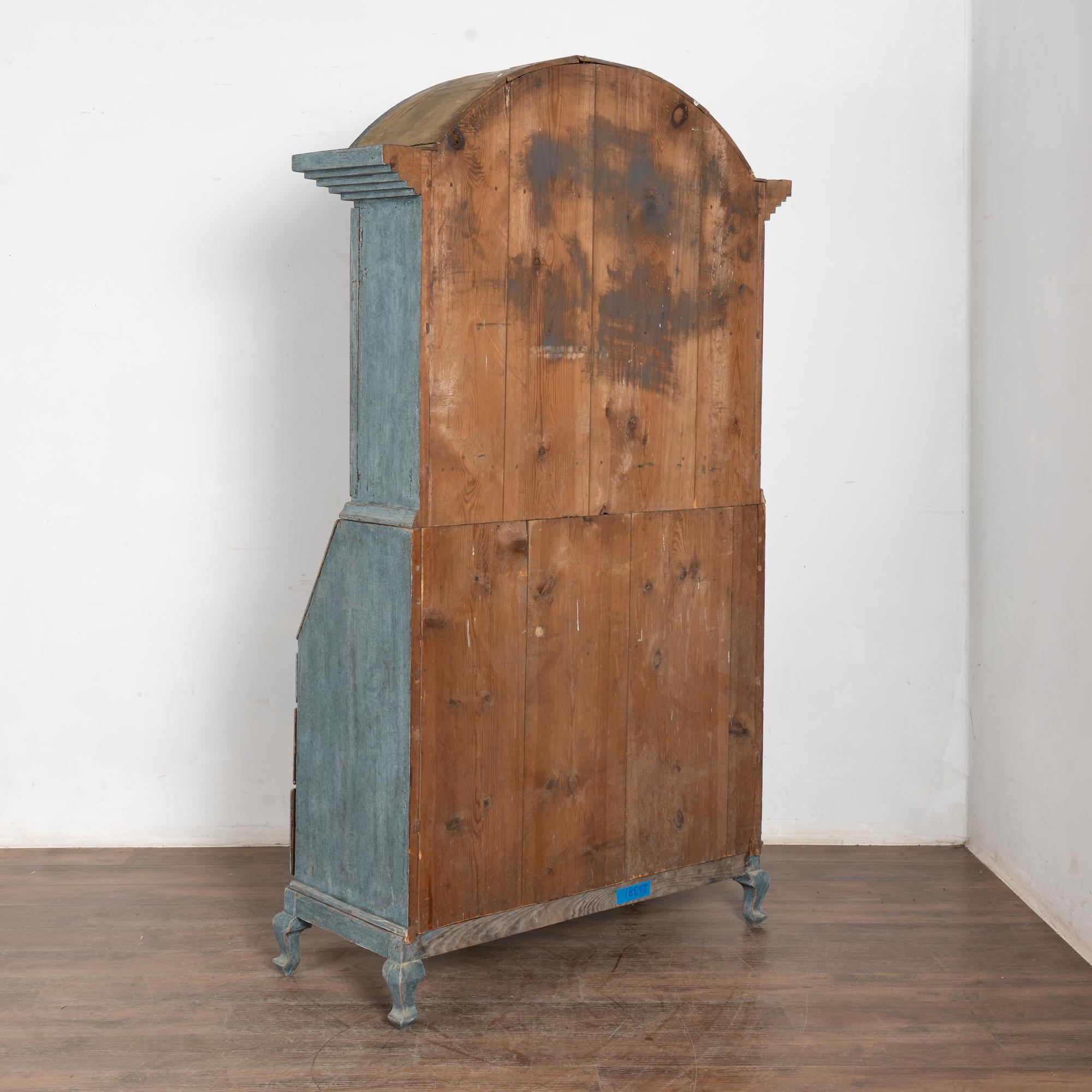 19th Century Swedish Blue Painted Tall Oak Secretary For Sale 8