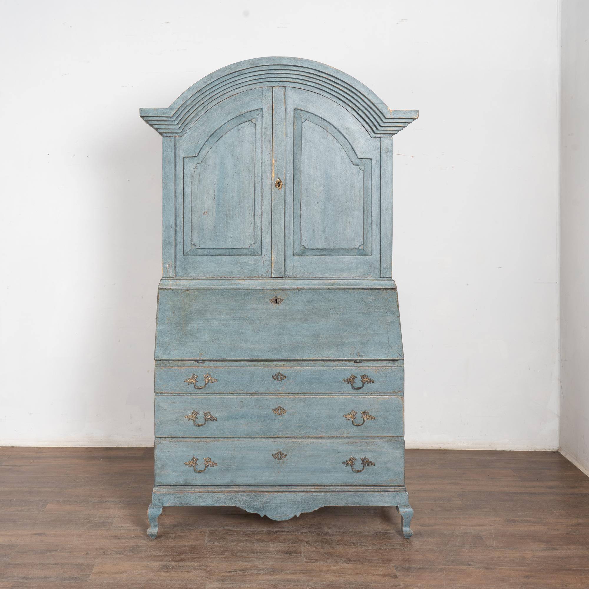19th Century Swedish Blue Painted Tall Oak Secretary For Sale 2