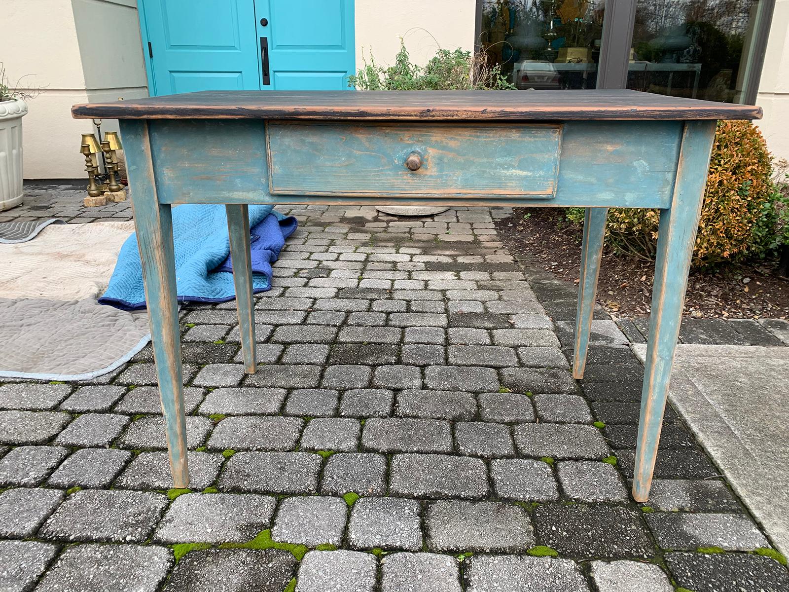 19th century Swedish blue painted writing table
one-drawer.