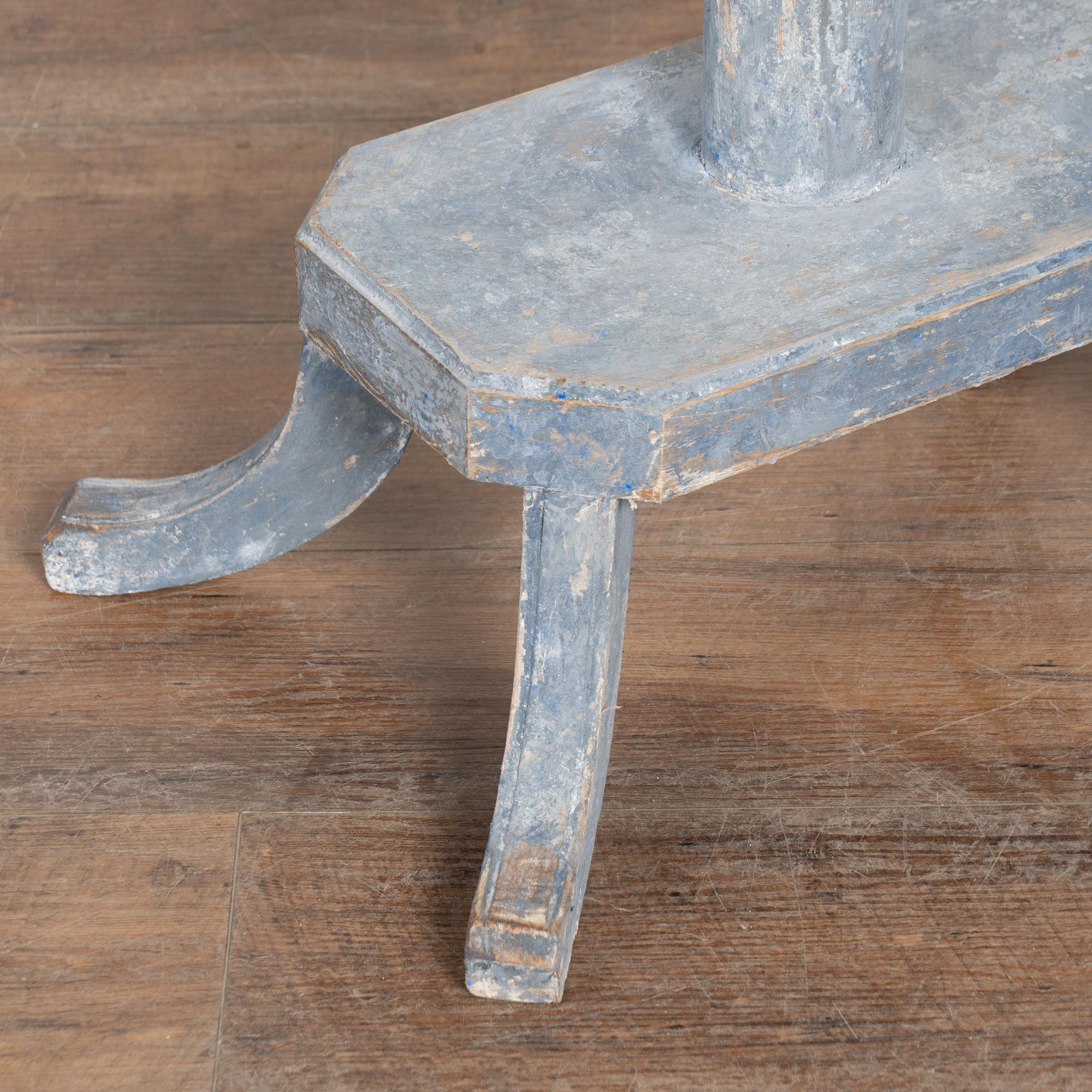 Gustavian 19th Century Swedish Blue Pedestal Side Table For Sale