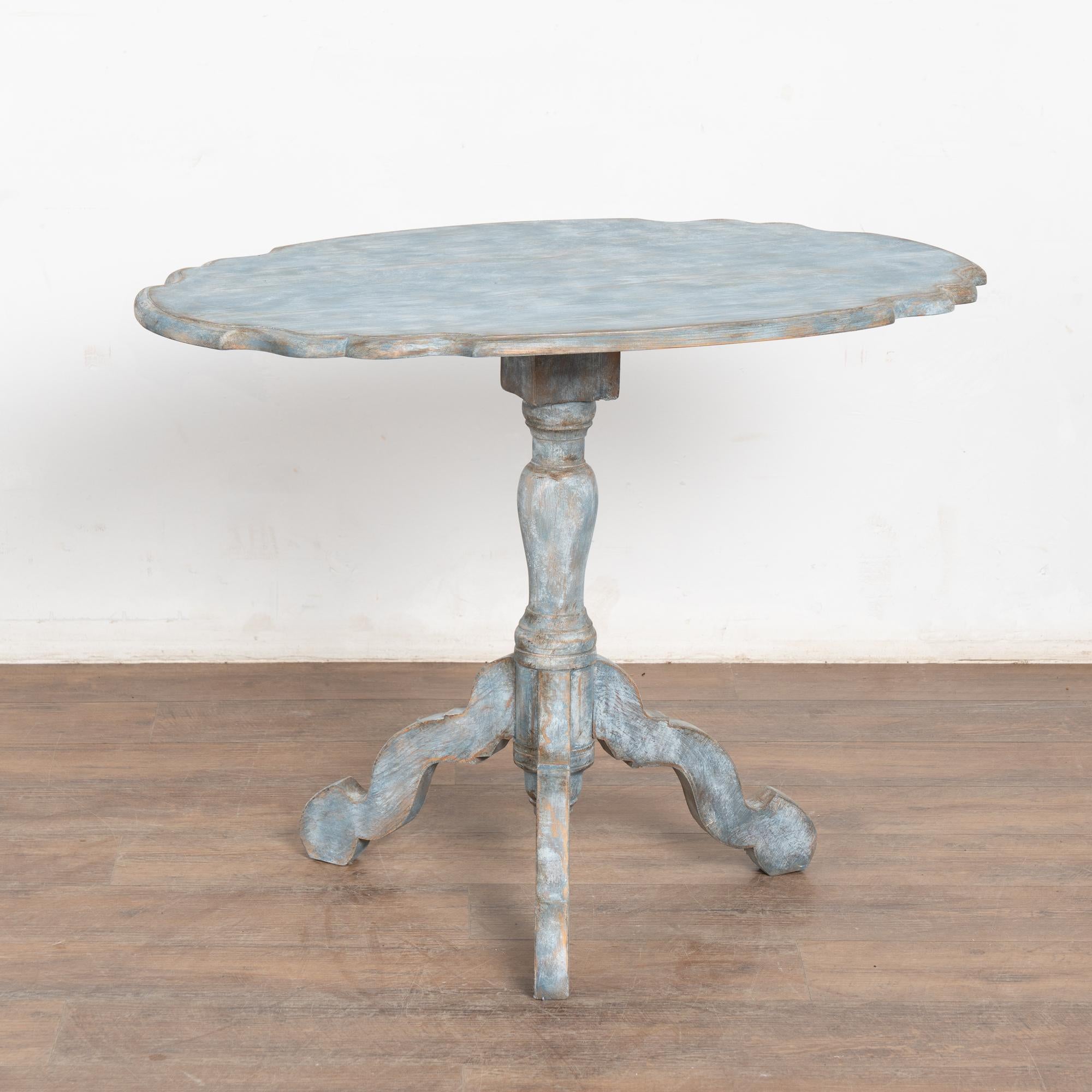Pine 19th Century Swedish Blue Rococo Tilt Top Side Table For Sale