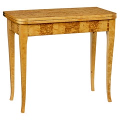 Mesa de té sueca de abedul del siglo XIX