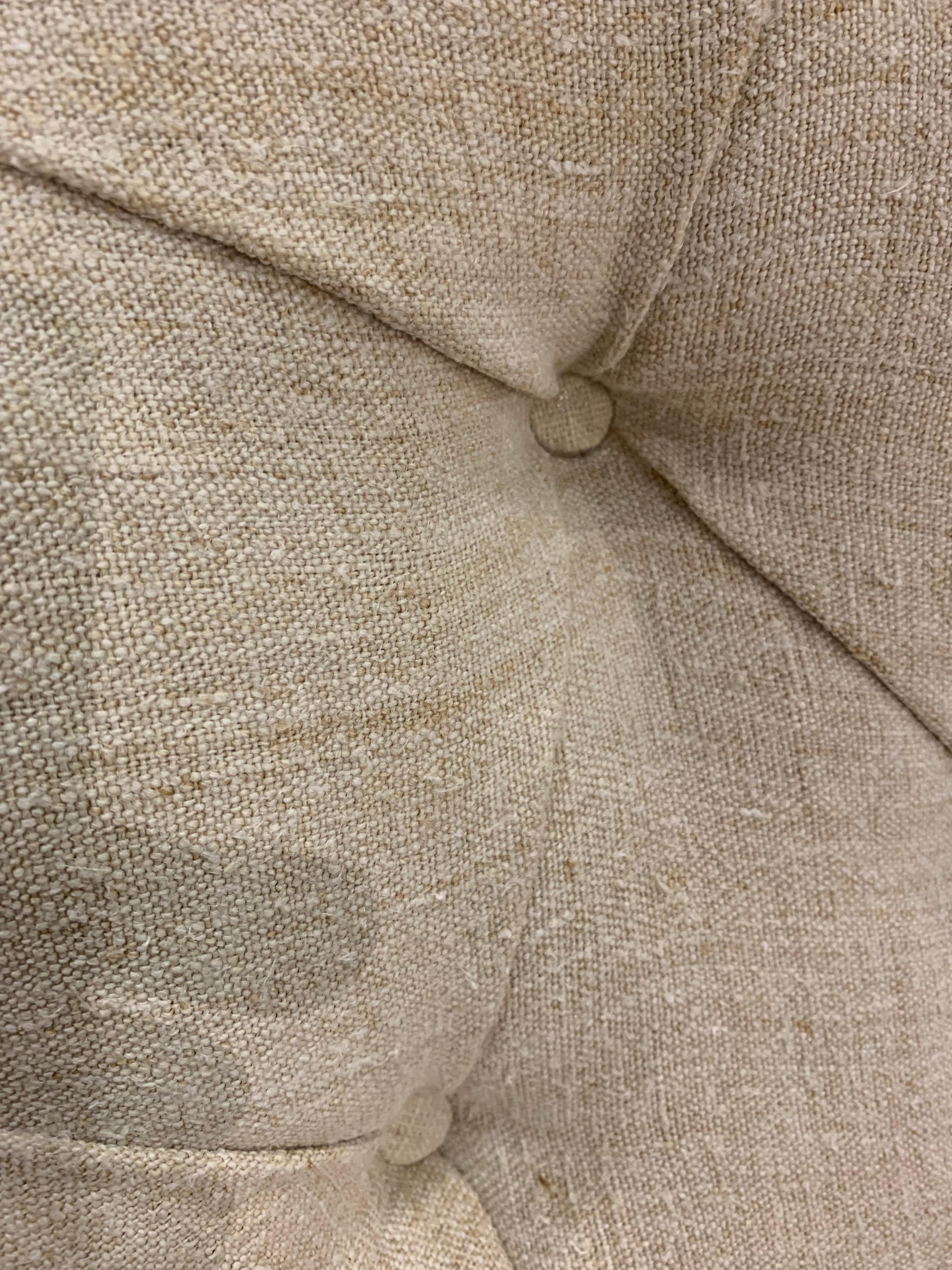 19th Century Swedish Button Back Upholstered in French Linen Two-Seater Sofa 7