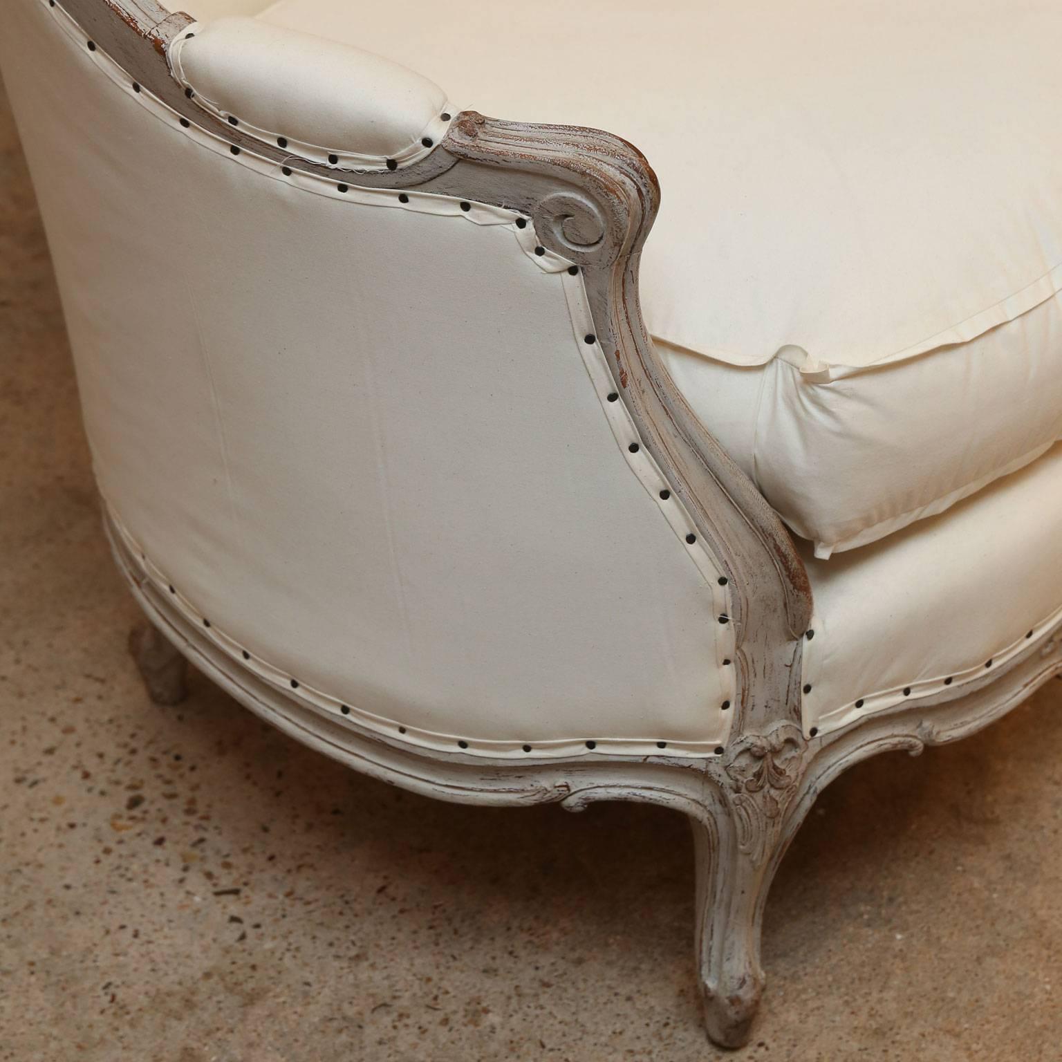 Hand-Carved 19th Century Swedish Canapé Sofa For Sale