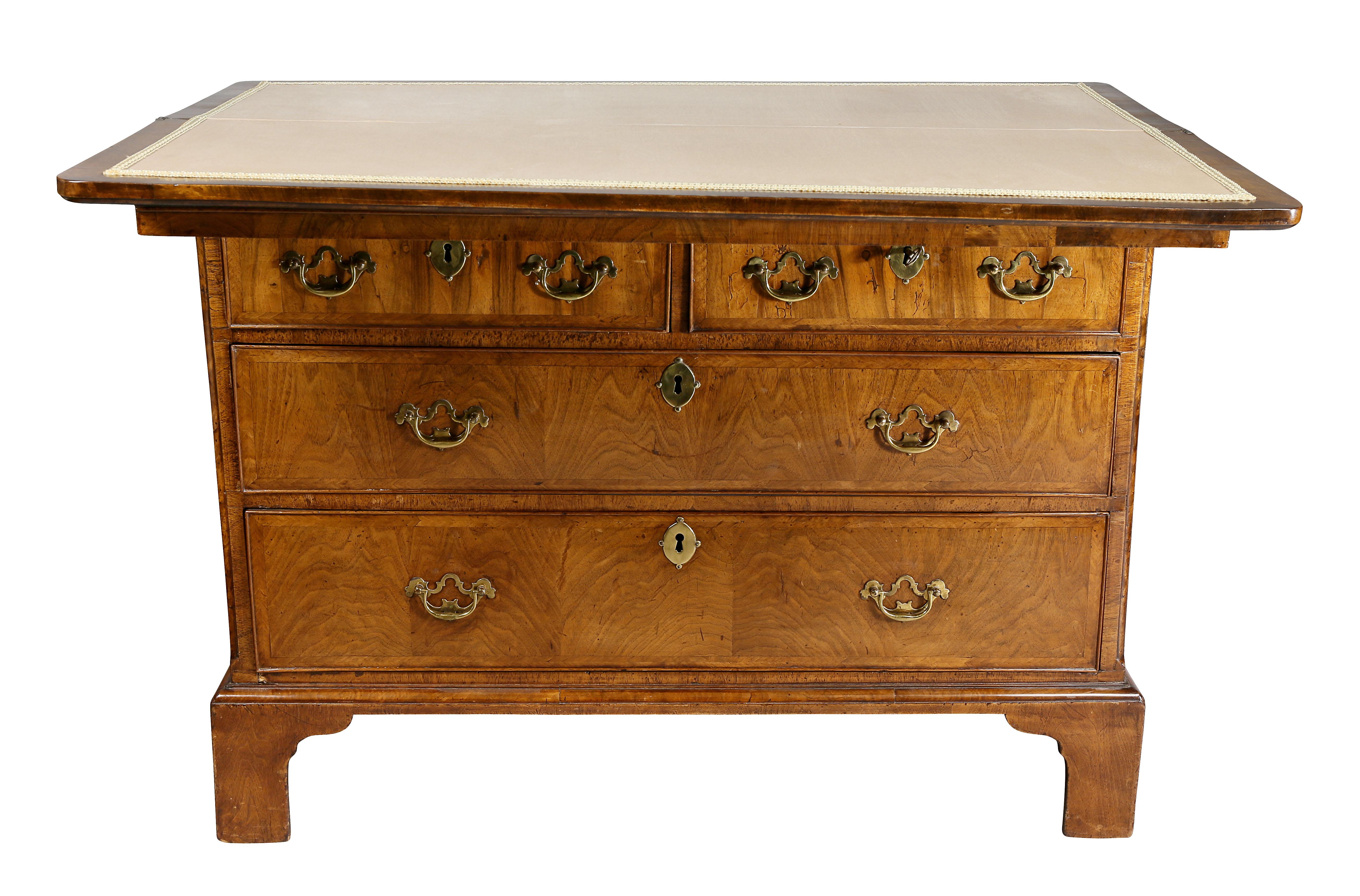 George II Walnut Bachelors Chest In Good Condition In Essex, MA