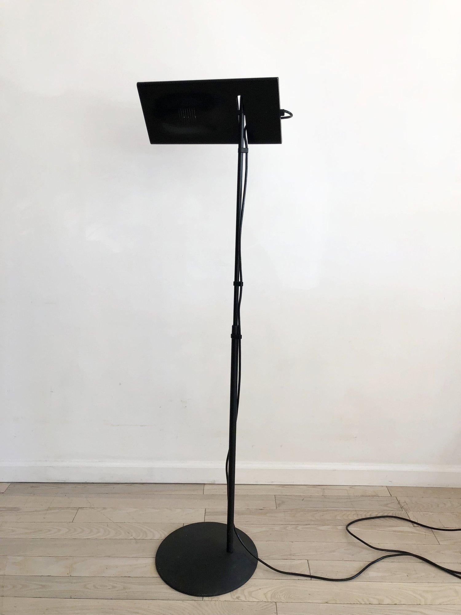 Italian Duna Terra Tall Floor Lamp by Mario Barbaglia and Marco Colombo For PAF  In Good Condition For Sale In Brooklyn, NY
