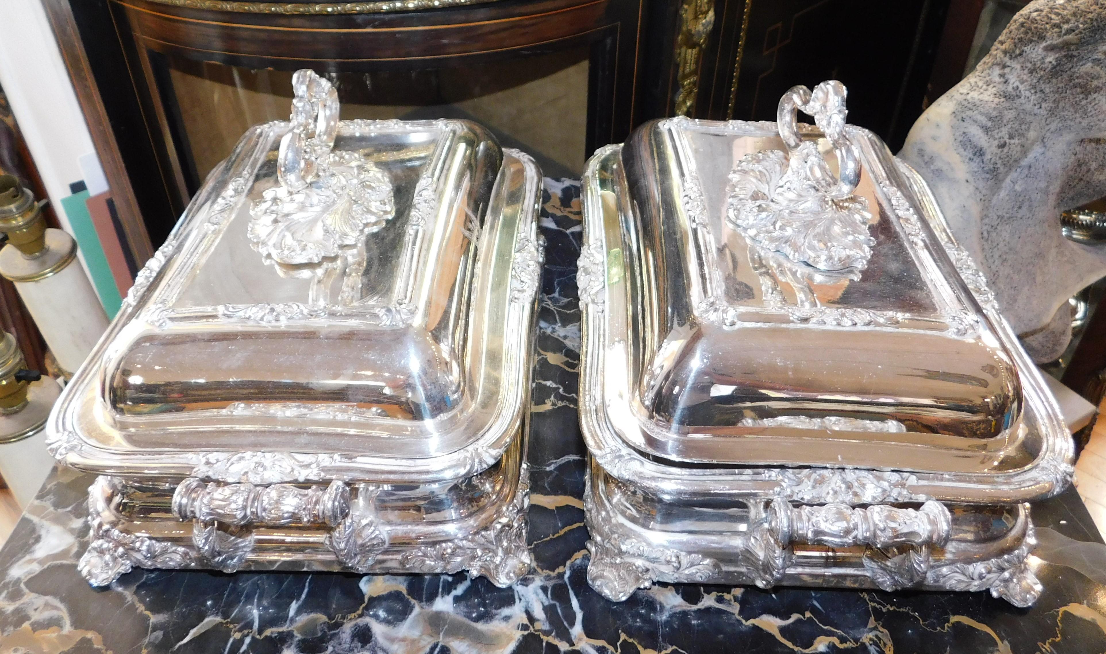 Georgian Pair of 19th Century Sheffield Silver Plated Entree Hot Serving Dishes