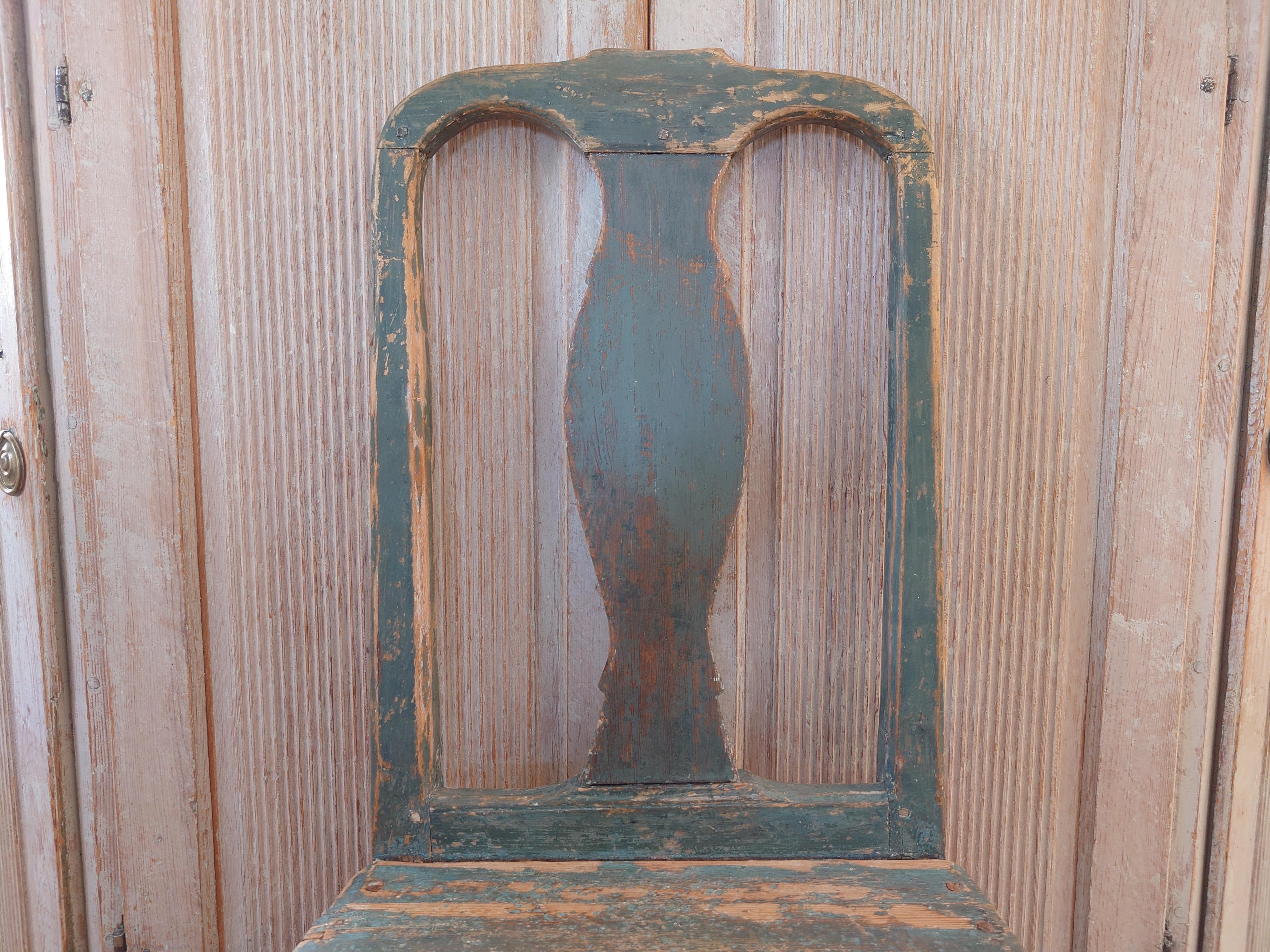 Chaise suédoise du 19ème siècle en transition rococo/ gustavienne  Hälsingland en vente 11
