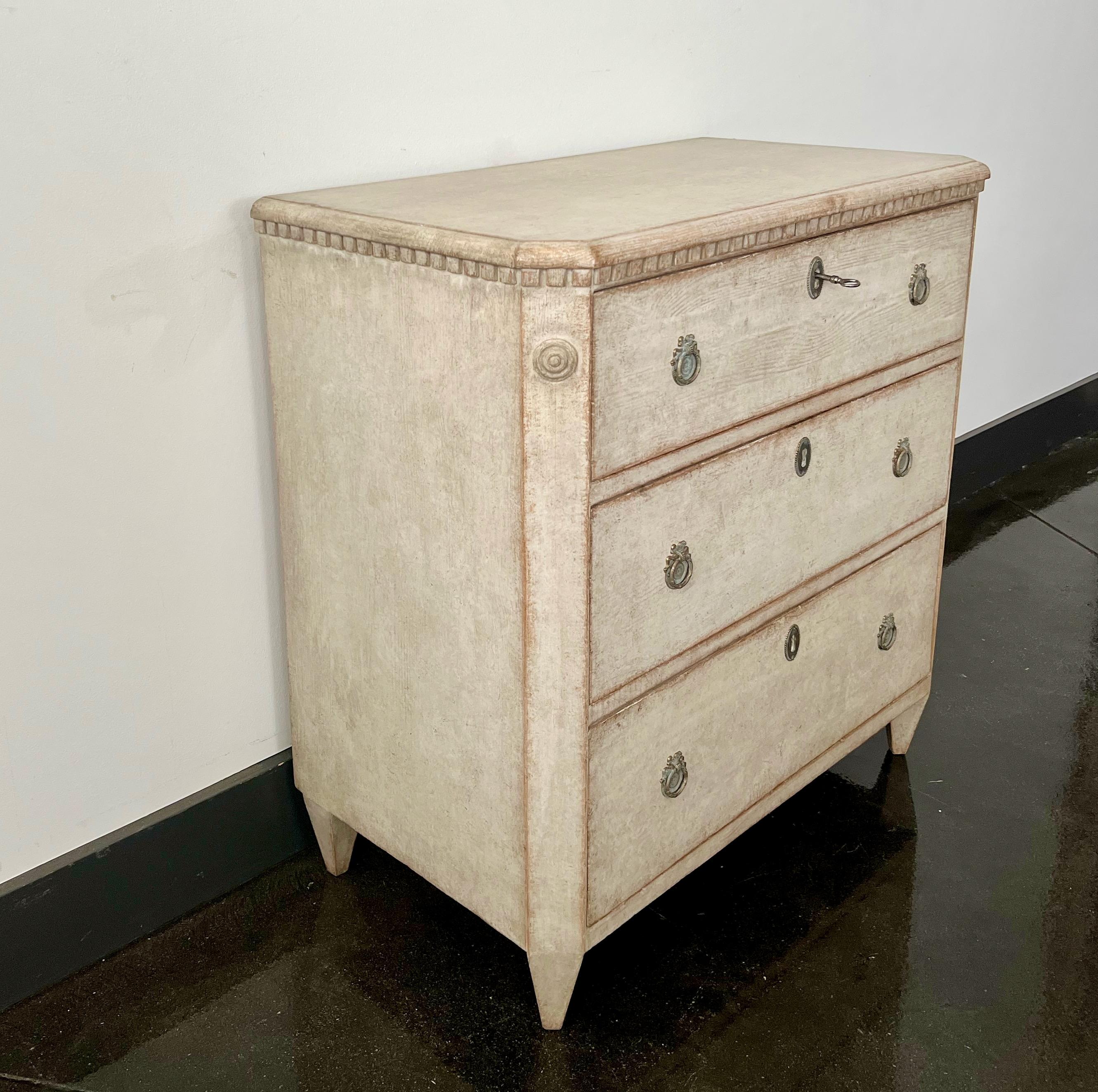 19th Century Swedish Chest of Drawers In Good Condition In Charleston, SC