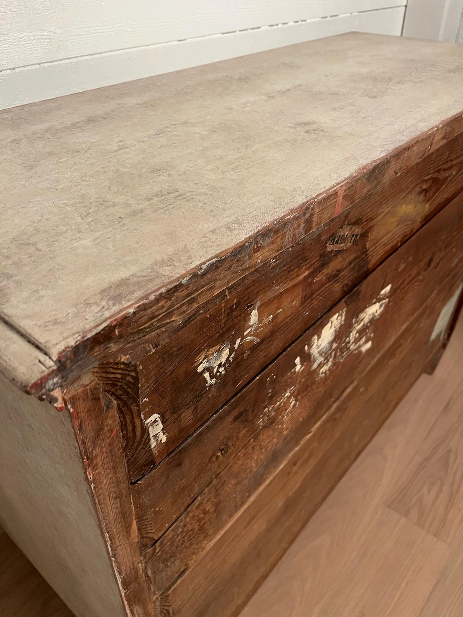 Cassettiera svedese del XIX secolo in stile gustaviano in vendita 1