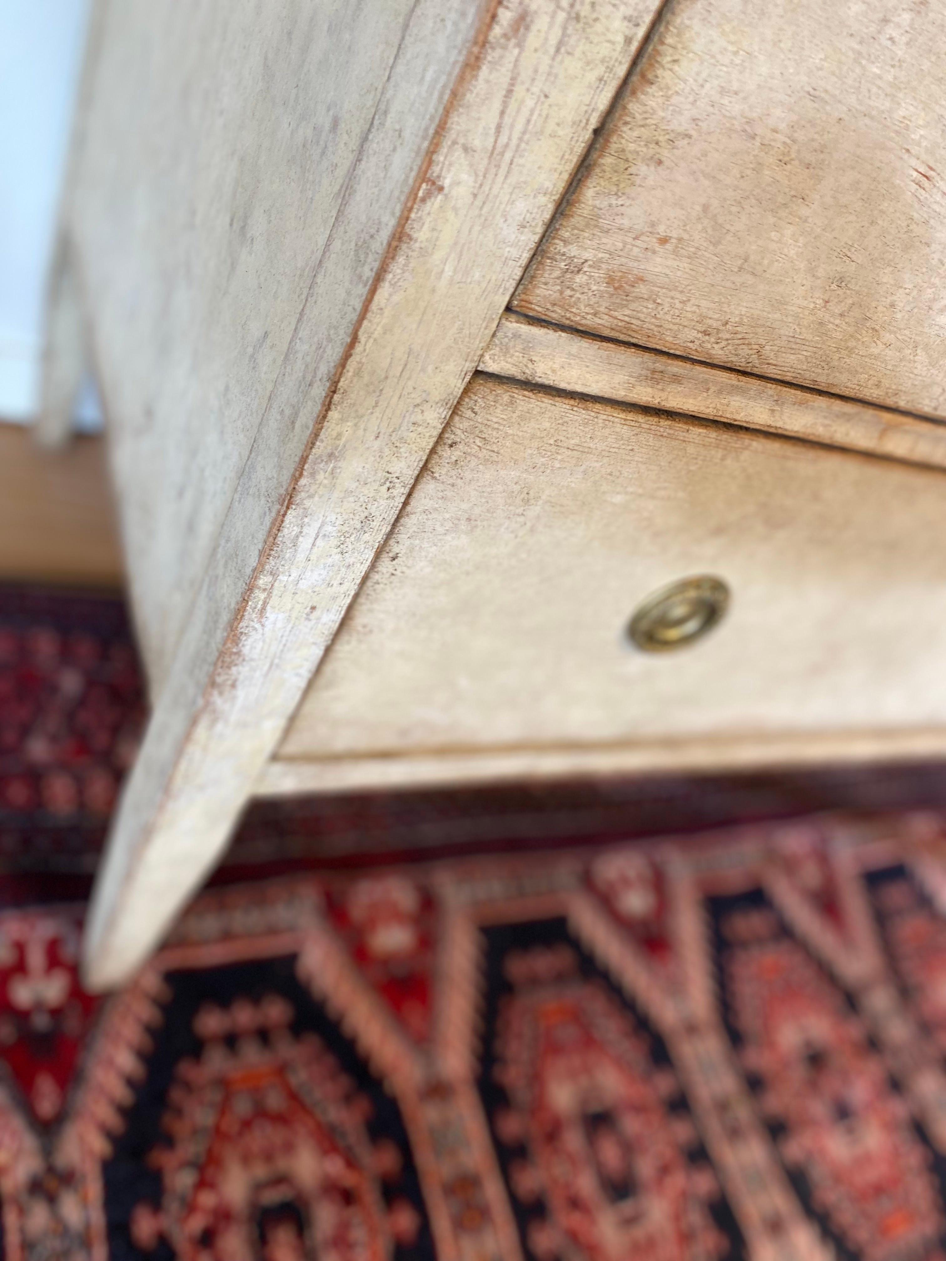 Cassettiera svedese del XIX secolo in stile gustaviano in vendita 1