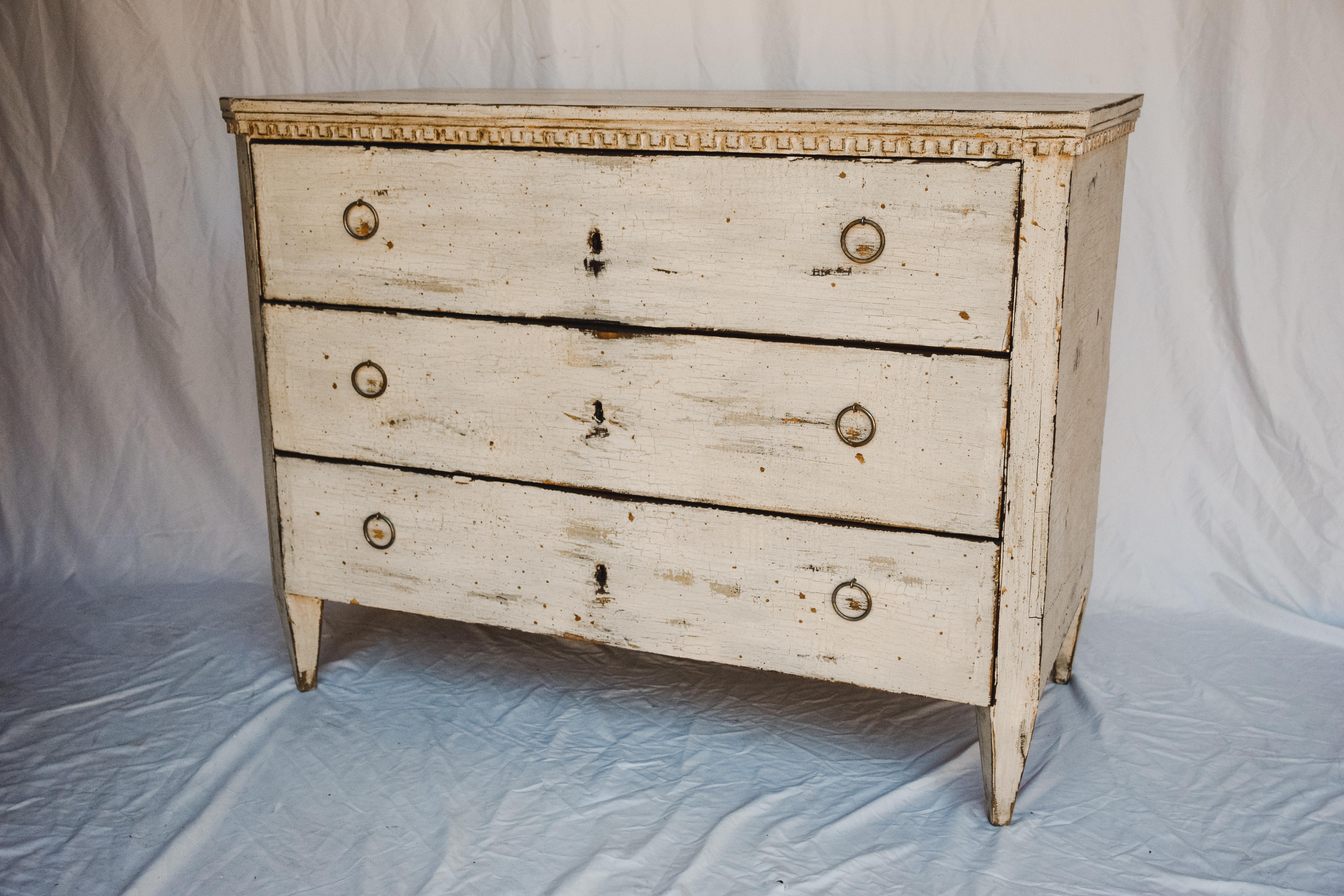 19th Century Swedish Gustavian Chest of Drawers For Sale 4