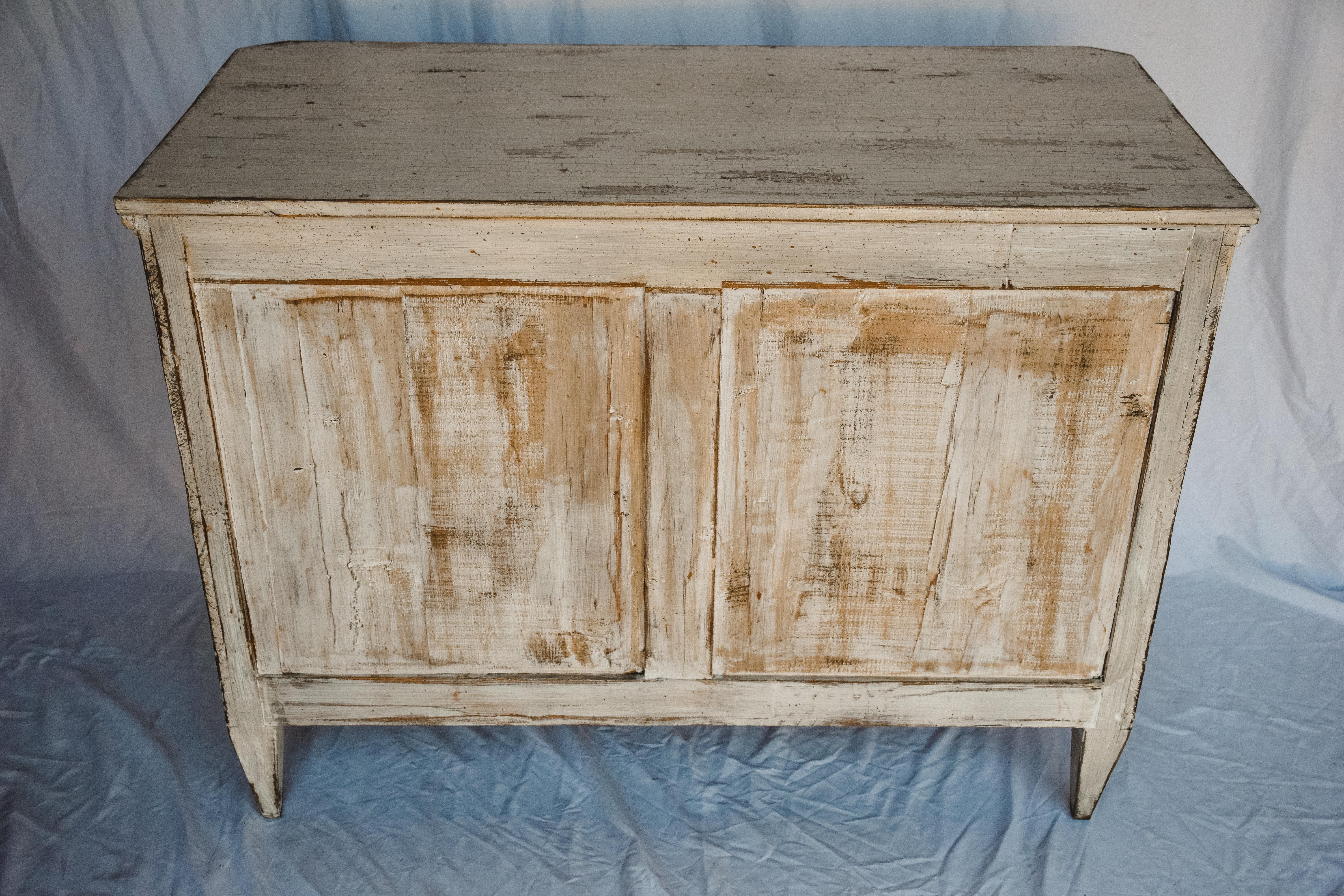 19th Century Swedish Gustavian Chest of Drawers For Sale 1