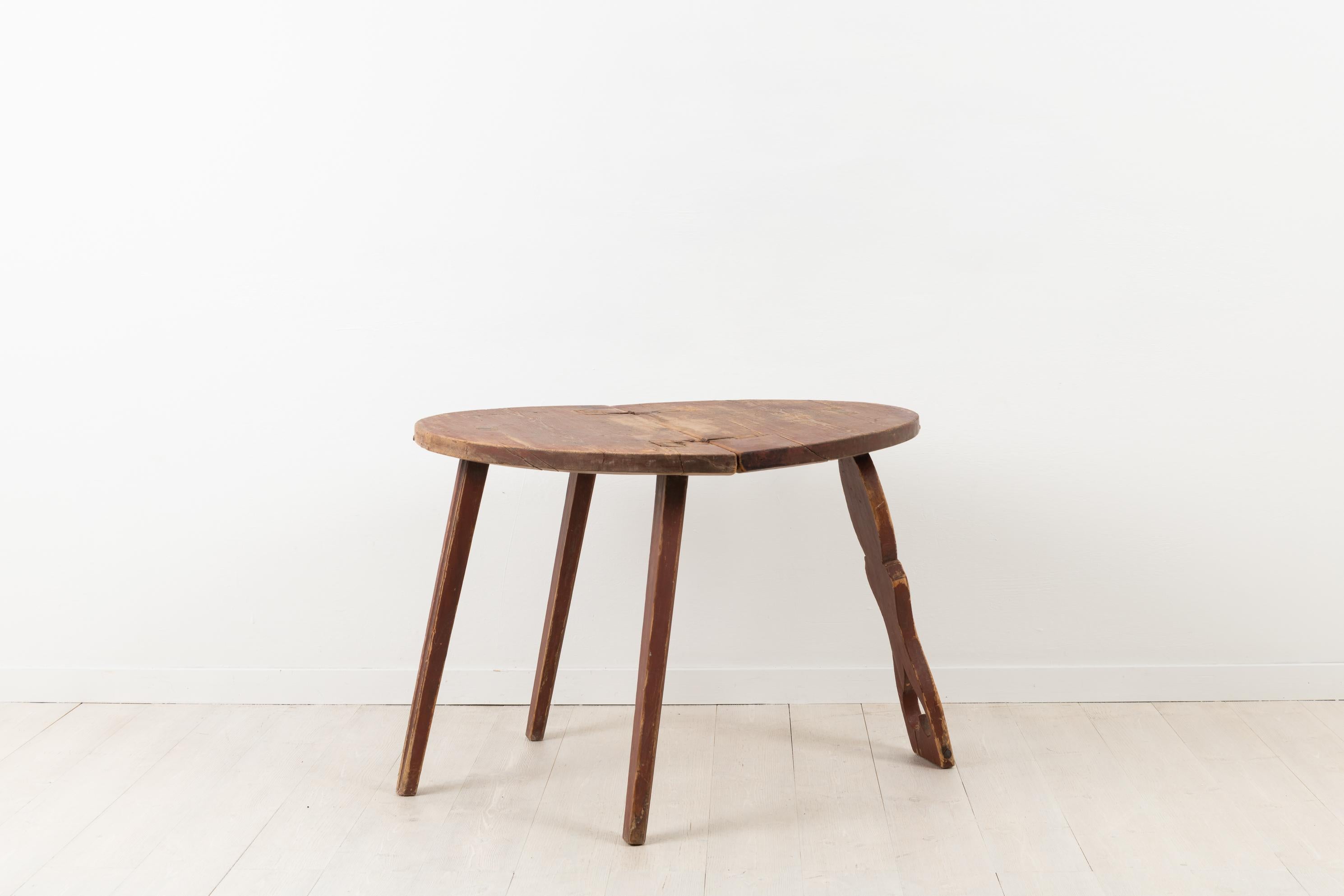Fait main Table et chaise du XIXe siècle, mobilier suédois combiné en vente