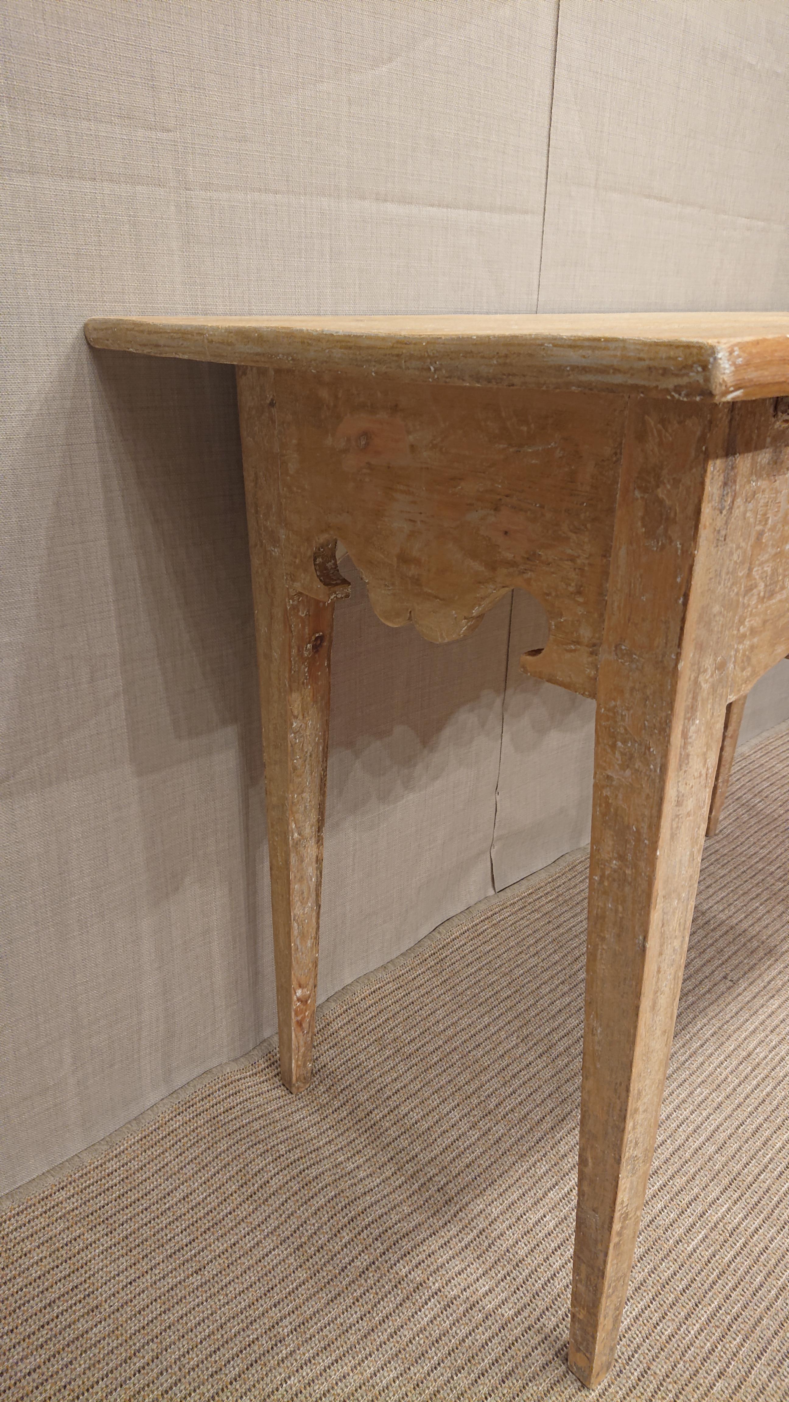 19th Century Swedish Console Table with Trace of Original Paint  Antiques In Good Condition In Boden, SE