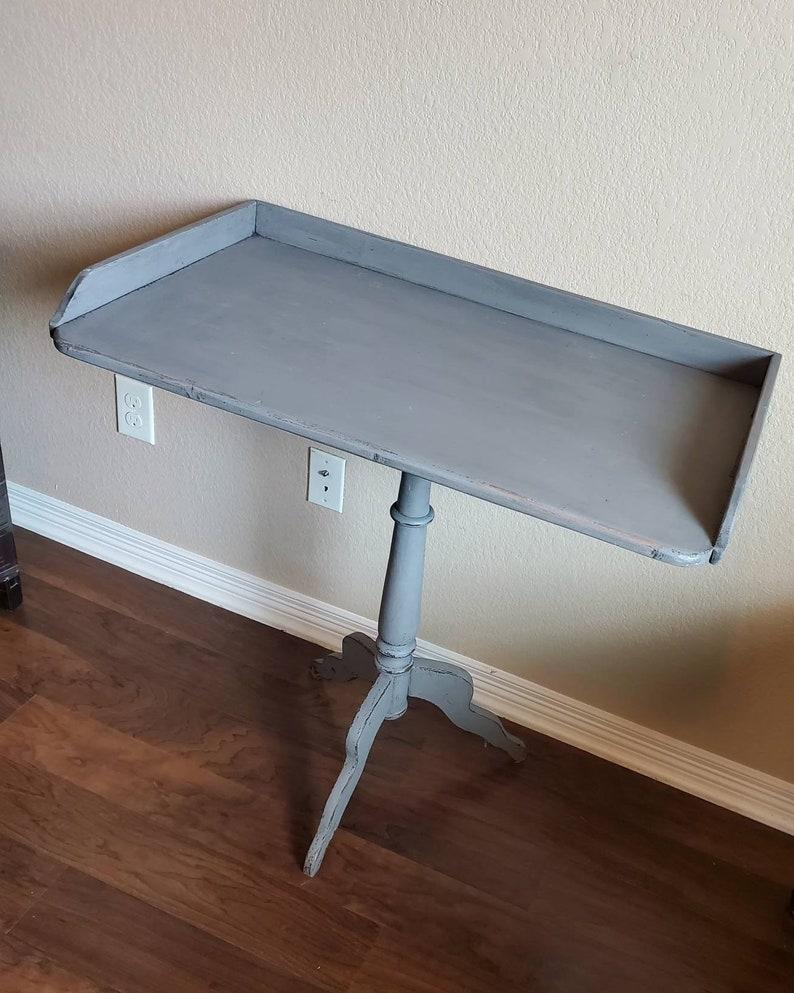 19th Century Swedish Country Gustavian Tray Table In Good Condition For Sale In Forney, TX