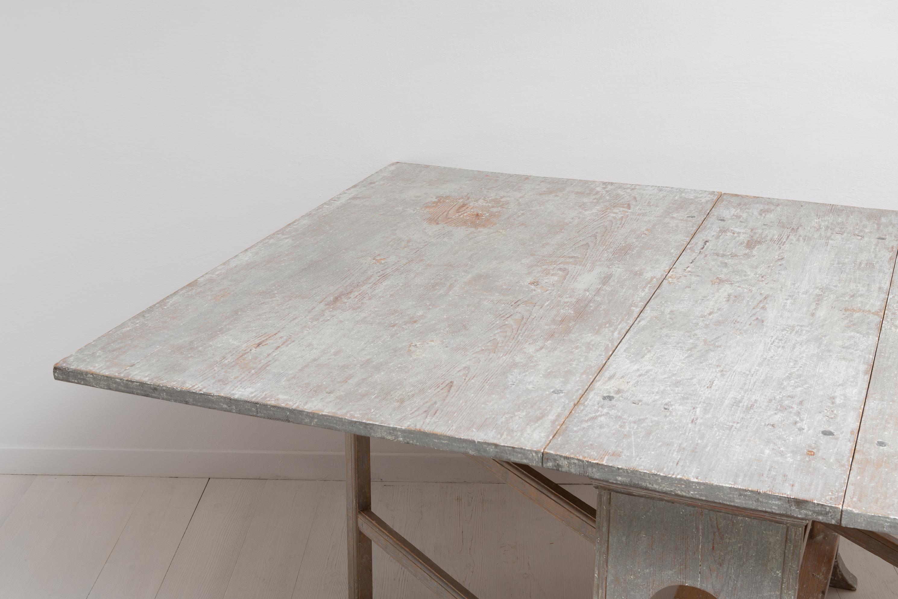 19th Century Swedish Country House Gustavian Drop Leaf Table 5