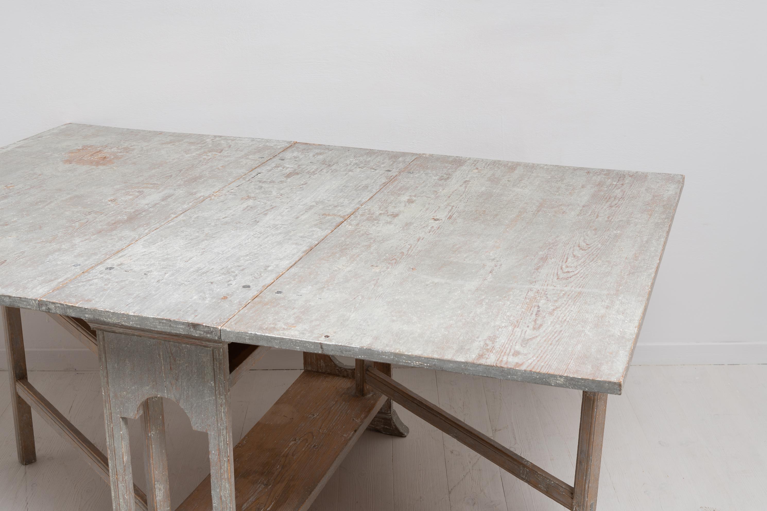 19th Century Swedish Country House Gustavian Drop Leaf Table 4
