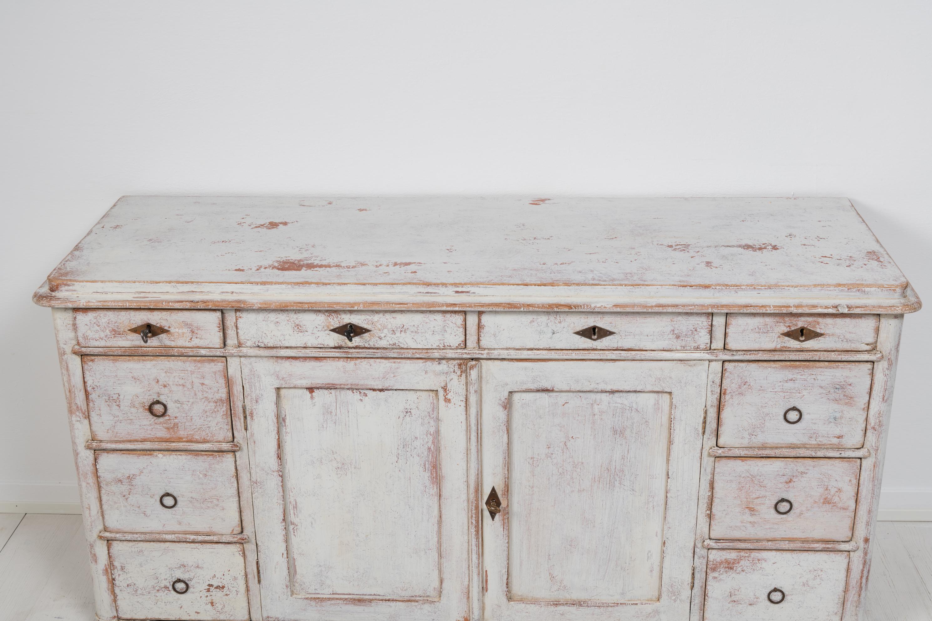 19th Century Swedish Country Sideboard with Drawers  3