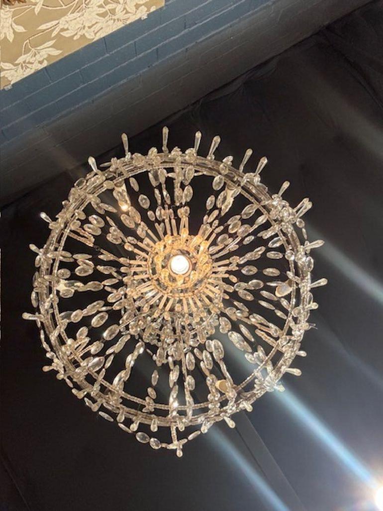 Suédois Lustre en cristal suédois du 19e siècle à 7 lumières en vente