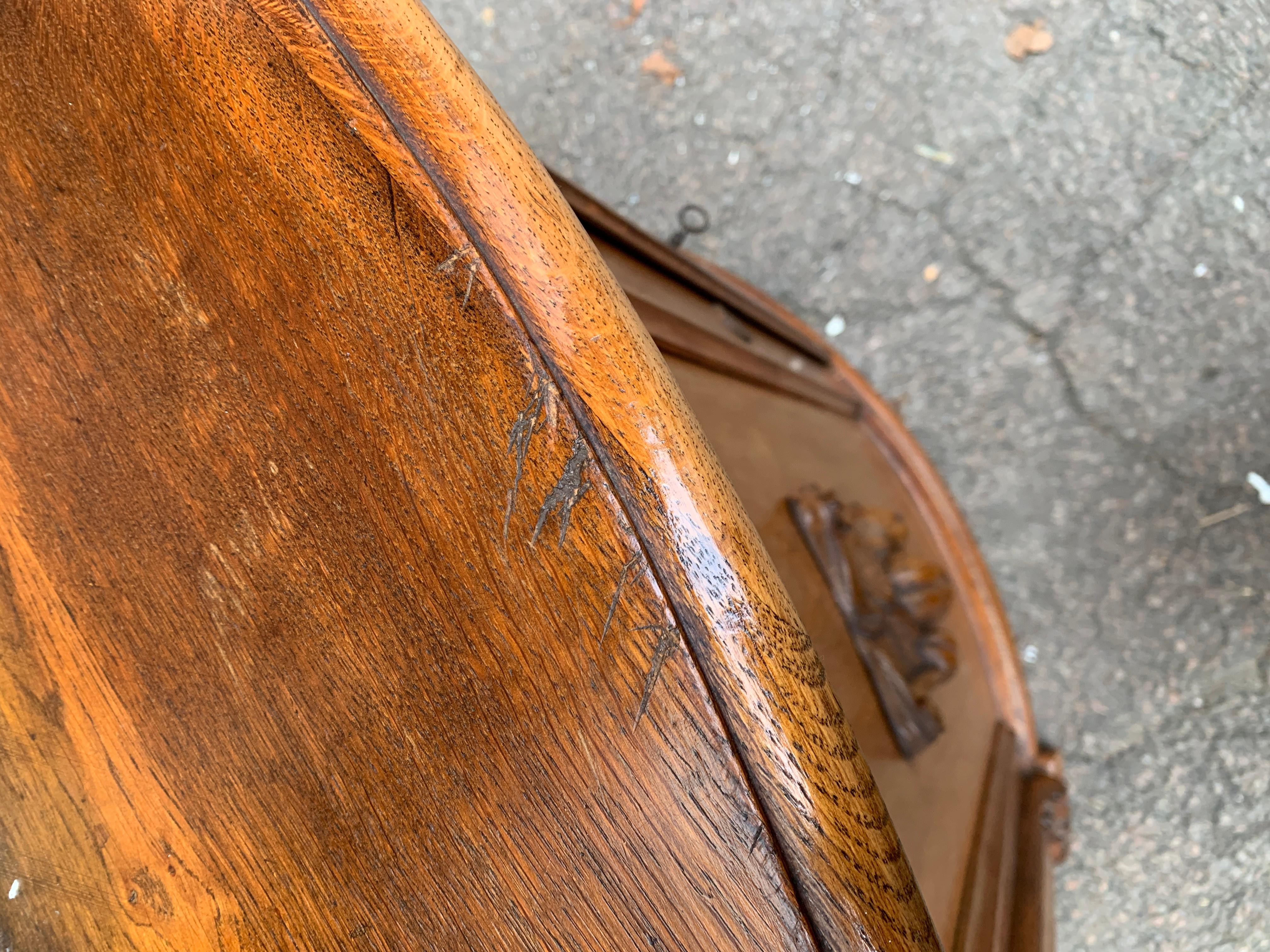 Armario esquinero Biedermeier curvo sueco del siglo XIX en venta 8