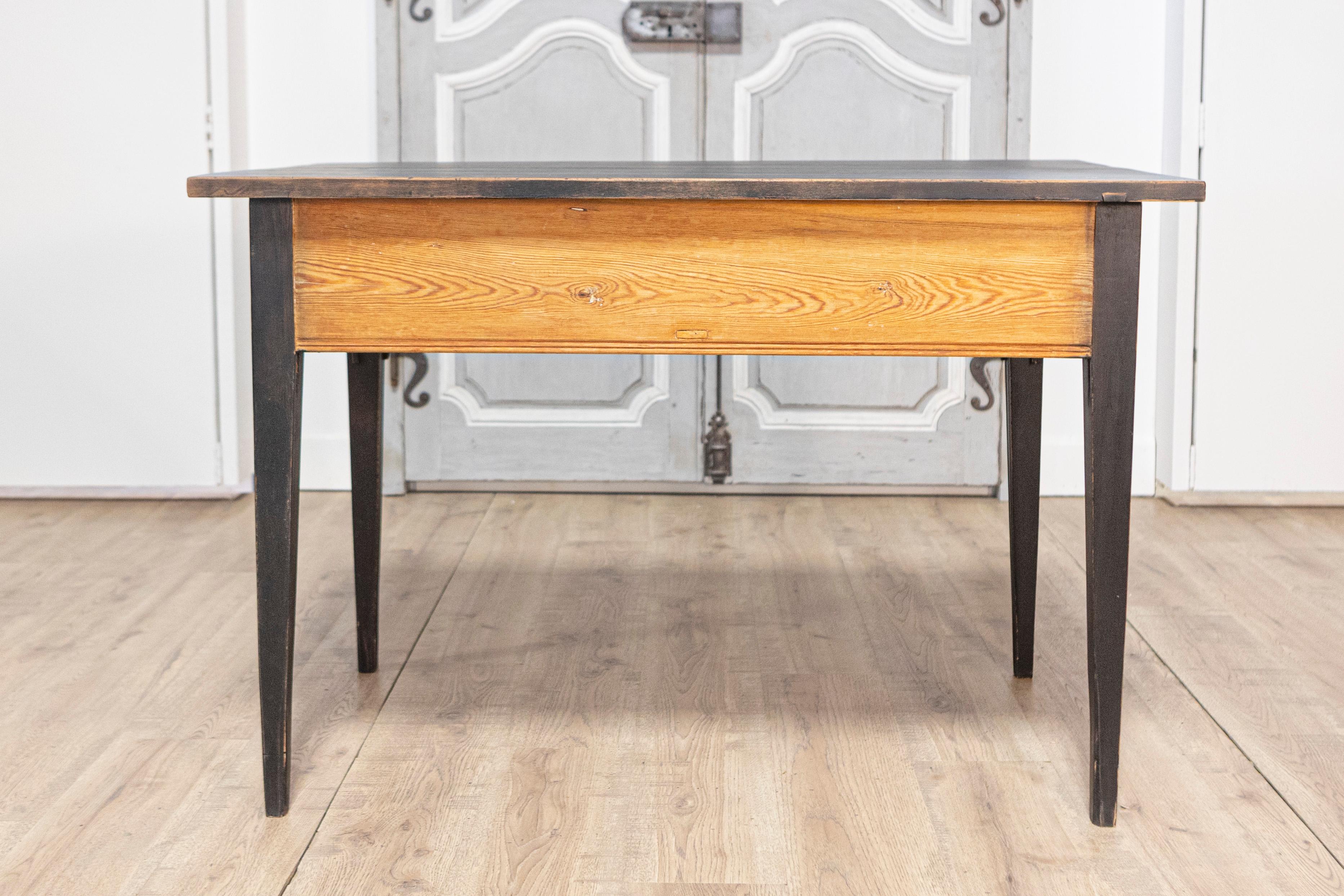 19th Century Swedish Desk Circa 1840 For Sale 1