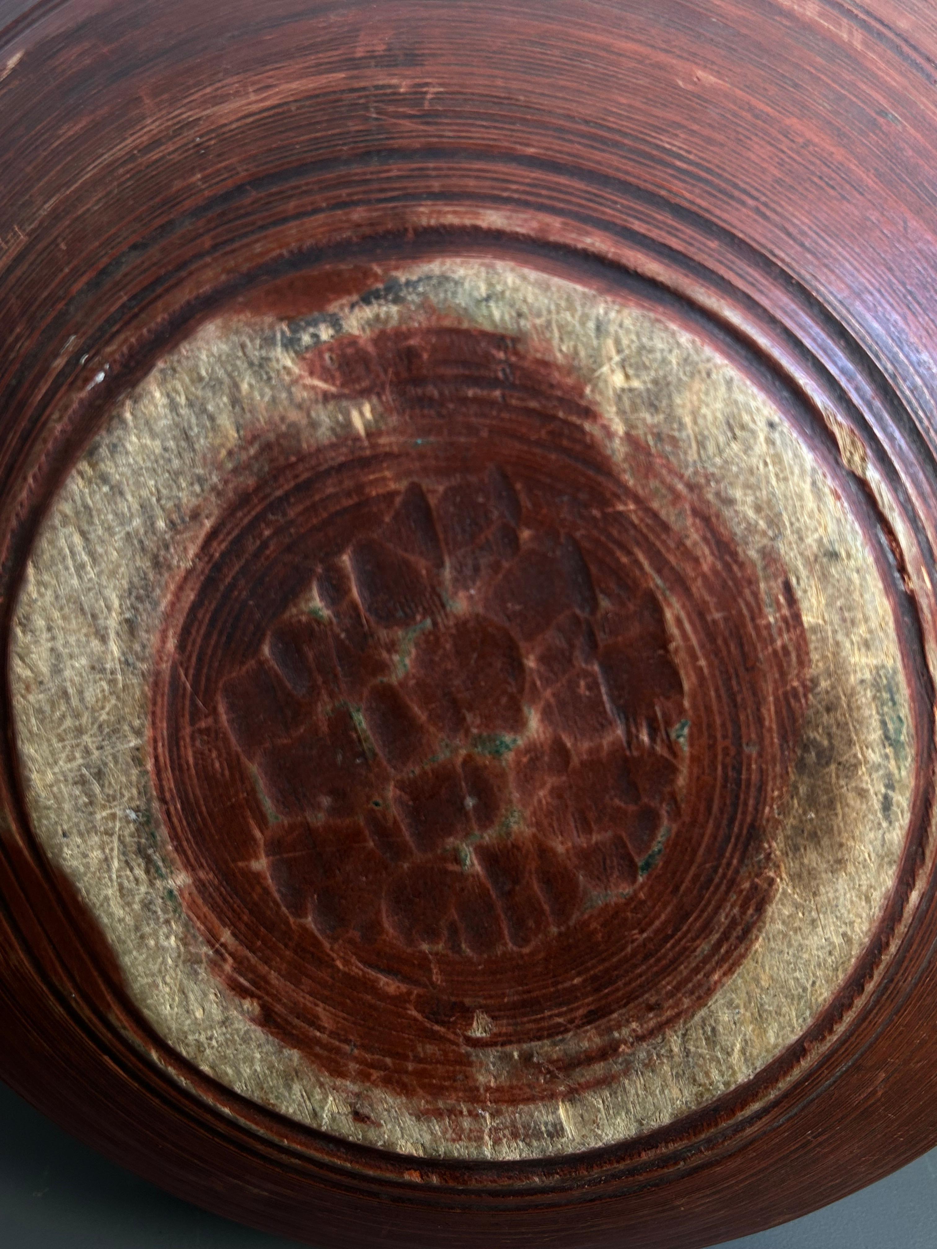 19th Century Swedish Dough Bowl with Original Red Paint In Good Condition For Sale In Valby, 84
