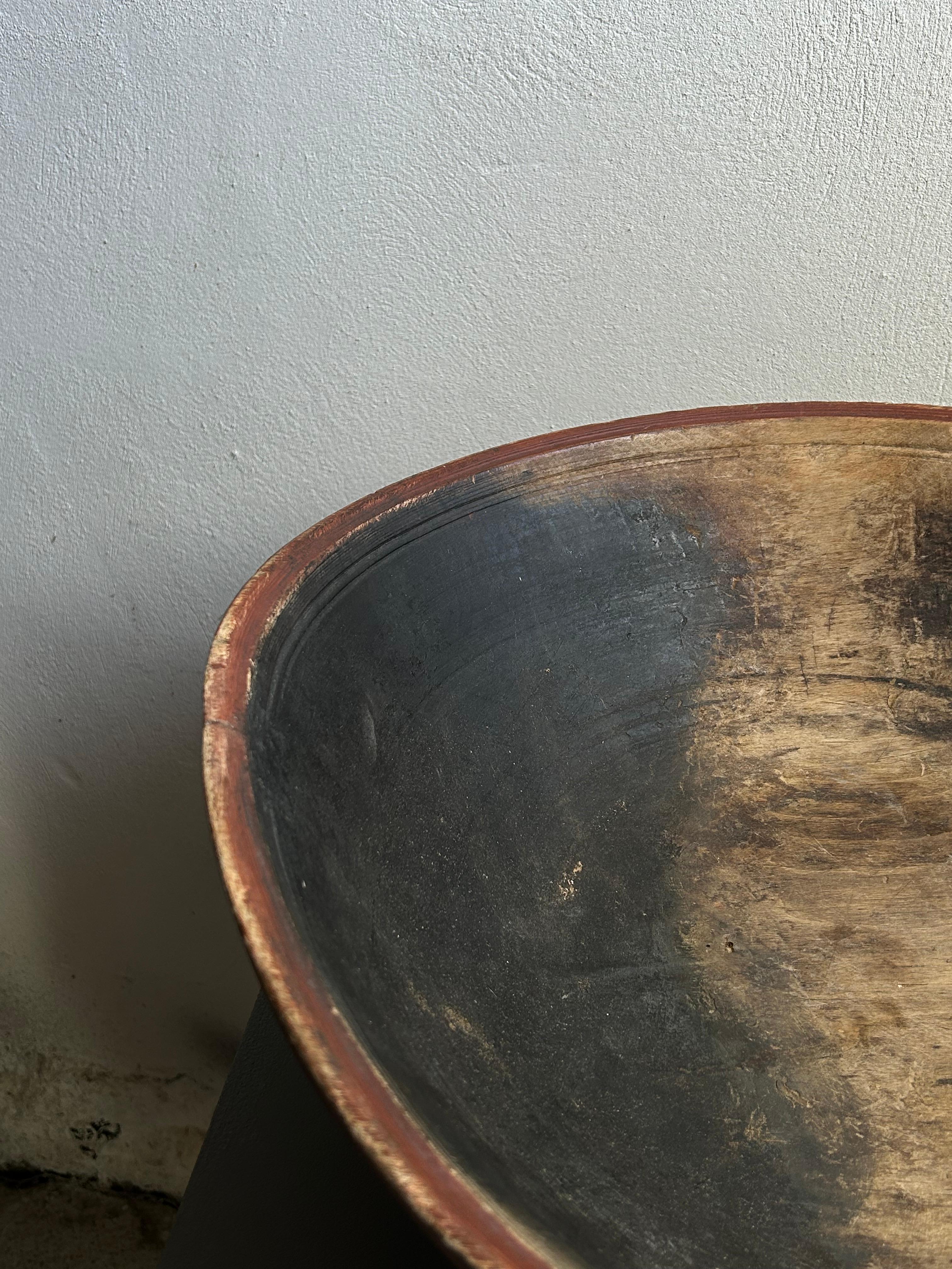 19th Century Swedish Dough Bowl with Original Red Paint For Sale 1