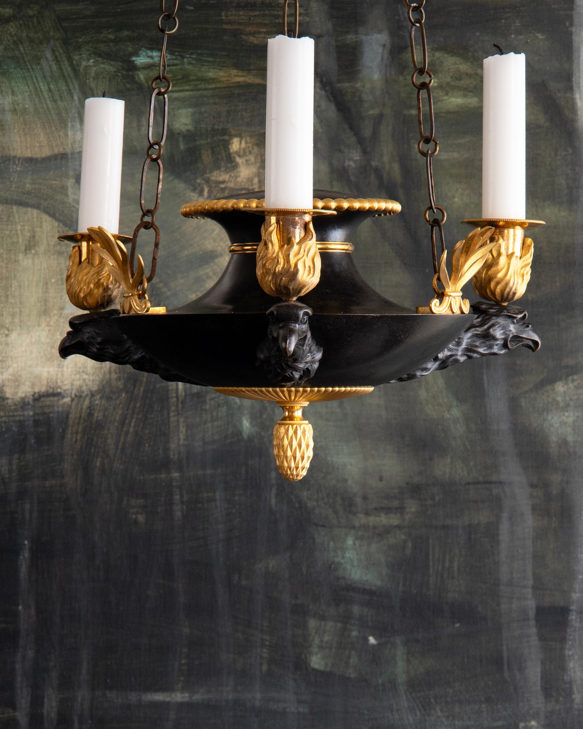 19th Century Swedish Empire Pendant Hecho a mano en venta