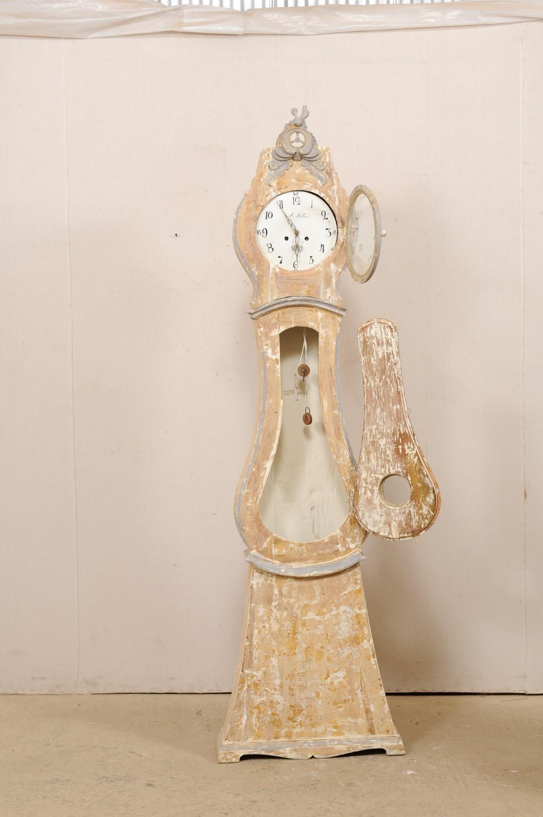 19th Century Swedish Floor Clock with an Exaggerated and Pierce-Carved Crown 3