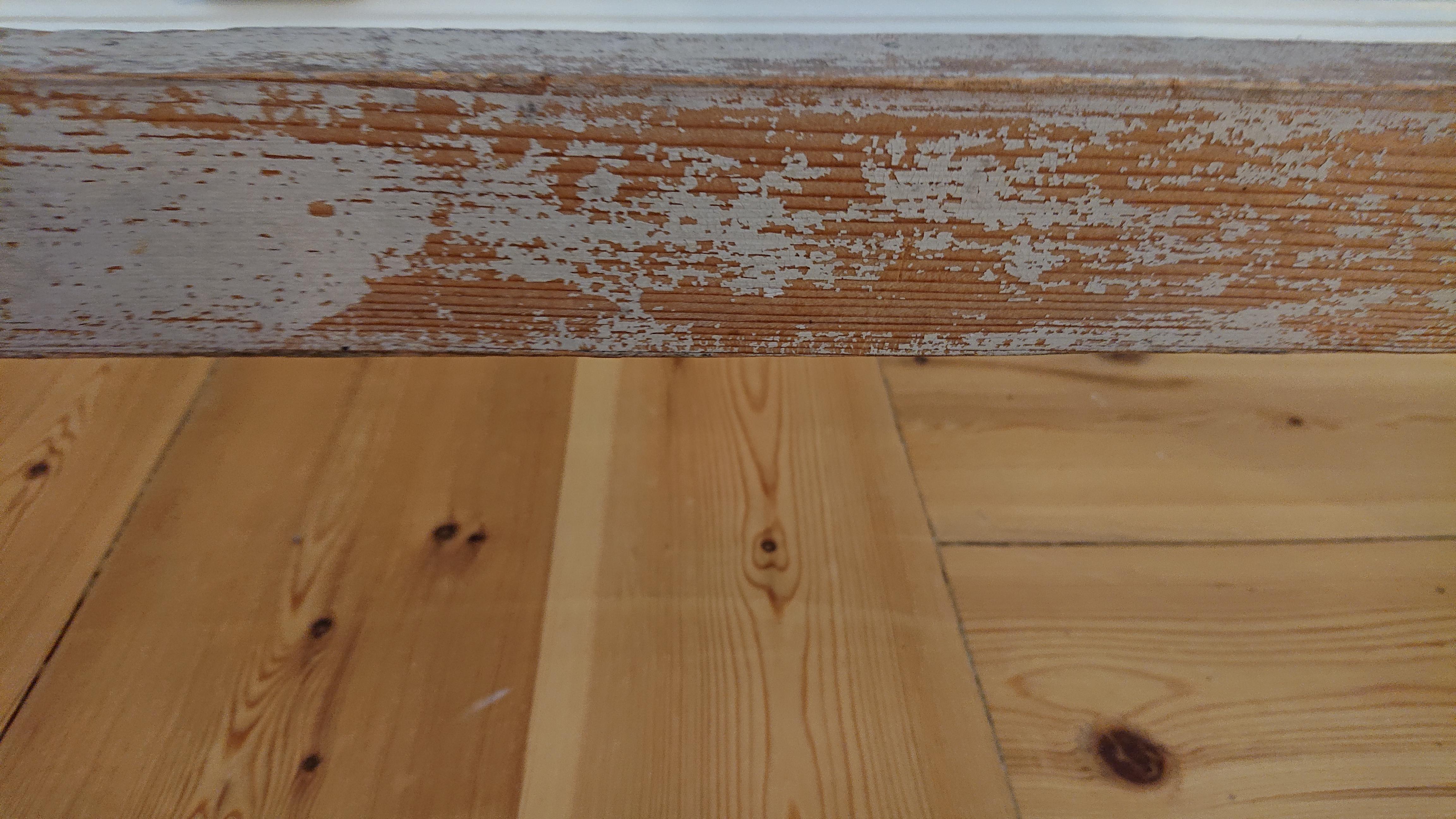 Tavolo da fiori svedese del XIX secolo con pittura originale in vendita 6