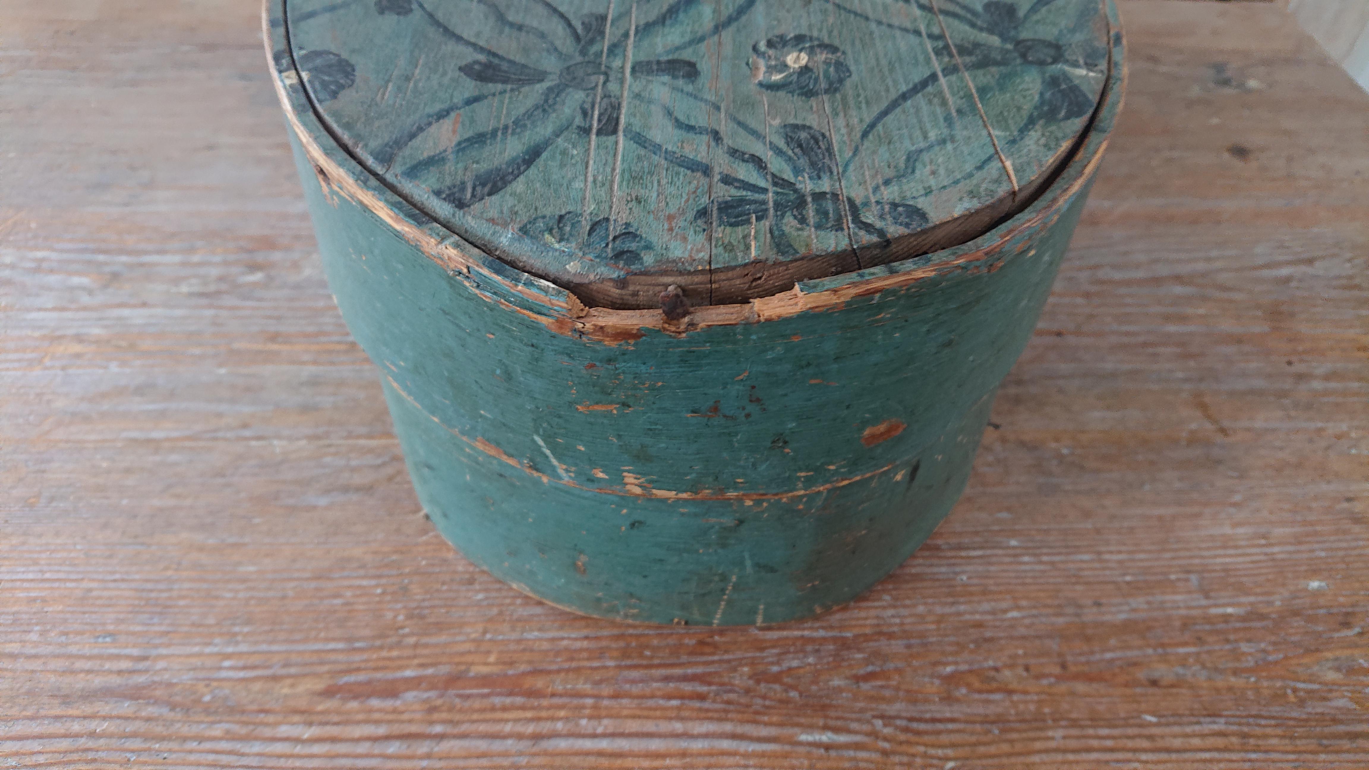 19th Century Swedish Folk Art Bentvwood Box with Original Paint In Good Condition For Sale In Boden, SE