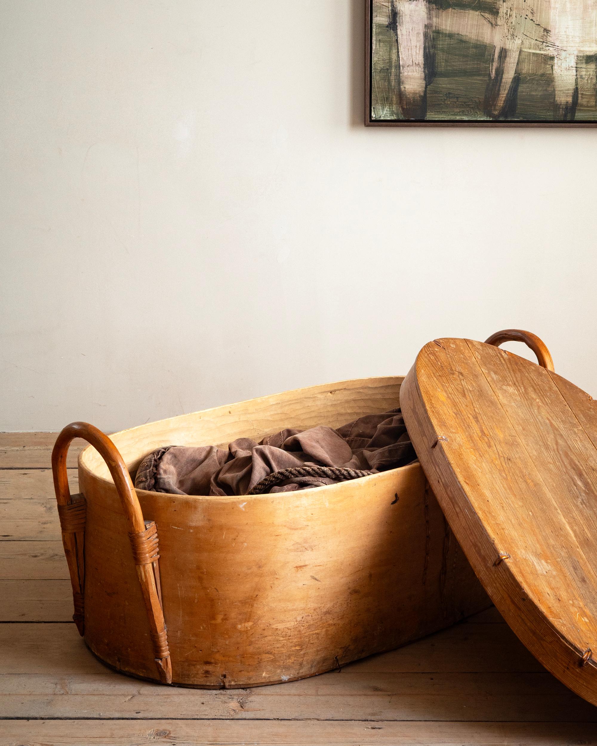 19. Jahrhundert Schwedische Volkskunst Bentwood Korb im Angebot 2