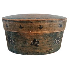19th Century Swedish Folk Art Bentwood Box with Original Paint