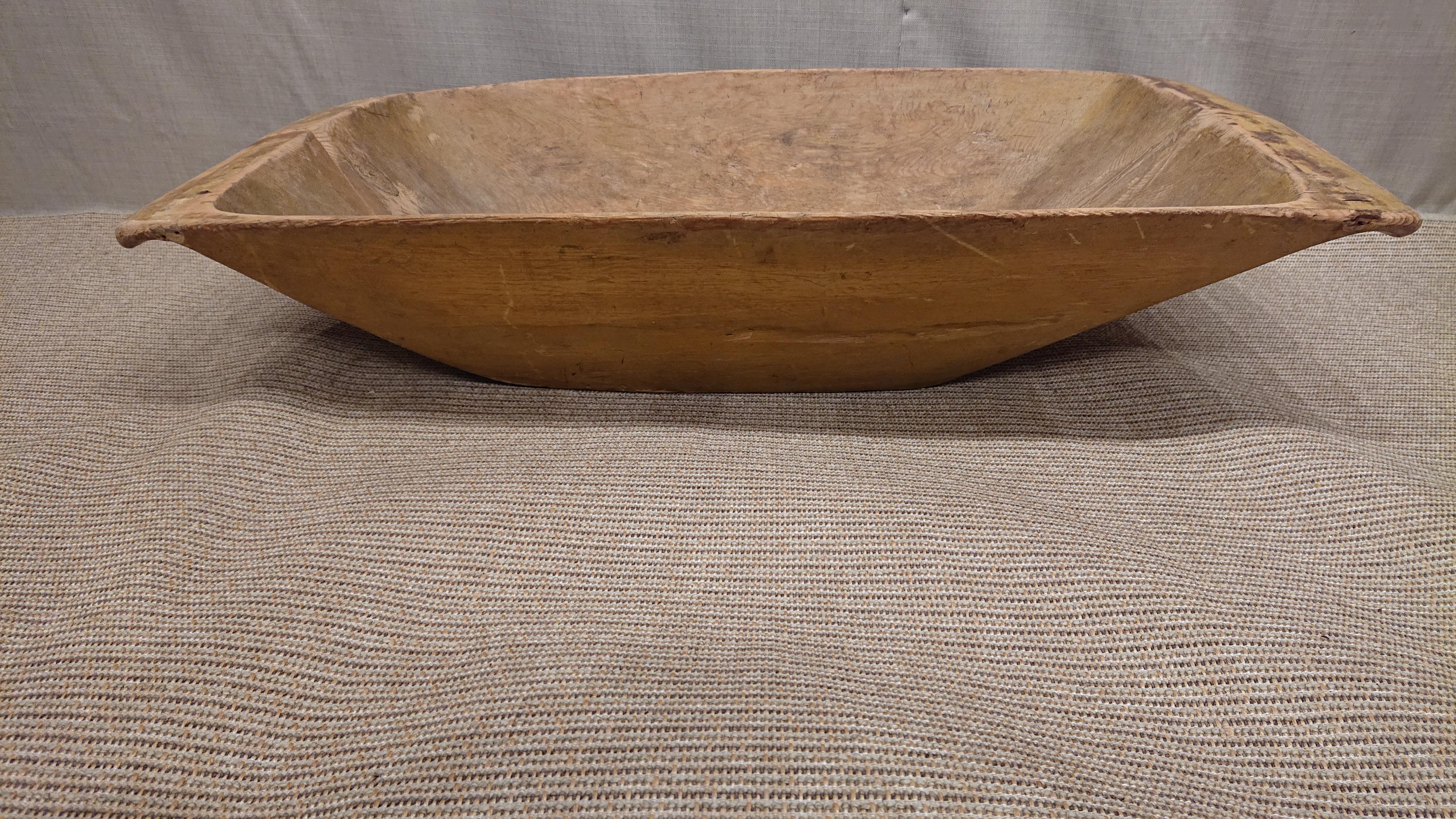 Hand-Crafted 19th Century Swedish Folk Art Big Tray with Original Paint Serving Bowl For Sale