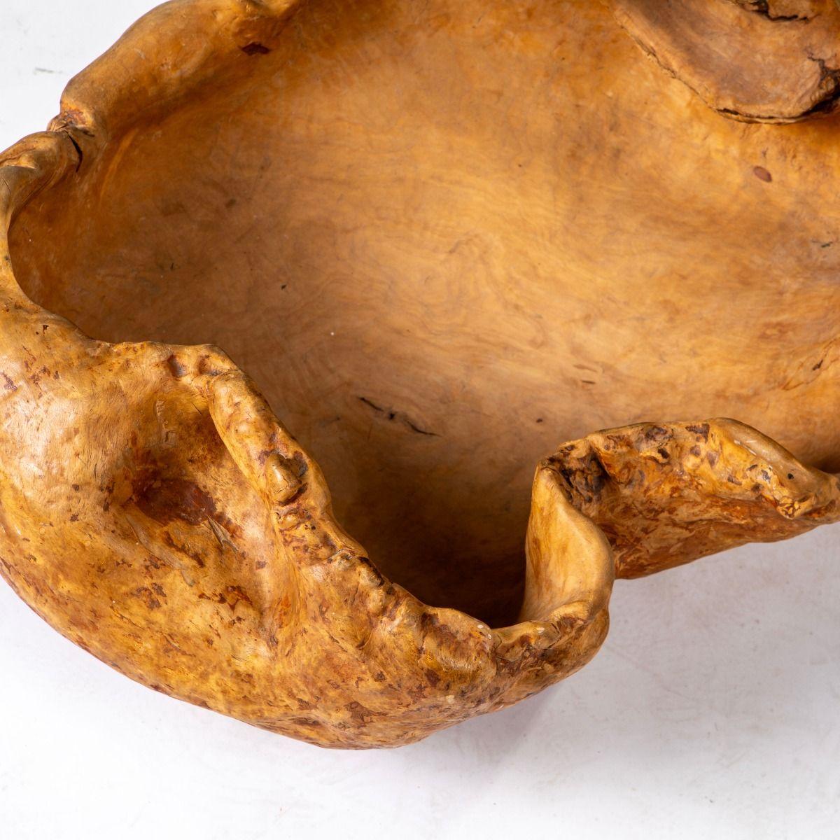 19th Century Swedish Folk Art Birch Root Bowl with Carved Dog’s Head, Signed T.S For Sale 8