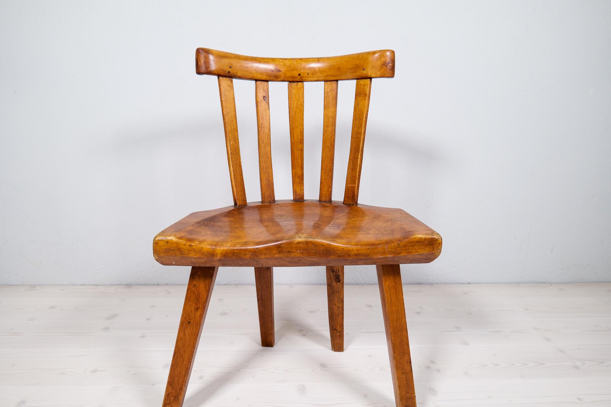 19th Century Swedish Folk Art Chair in Higly Decorative Shapes For Sale 1
