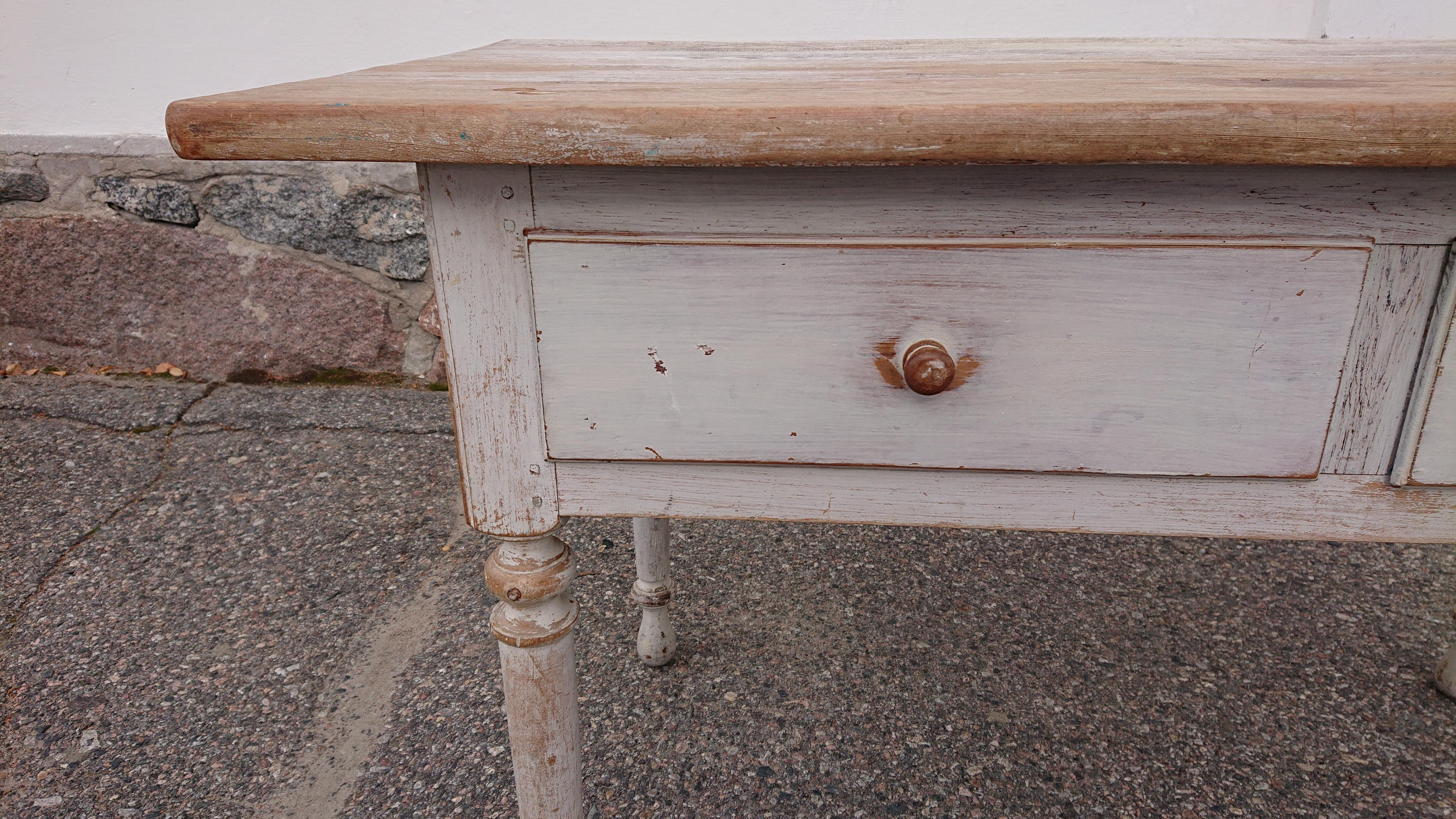 19th Century Swedish Folk Art Desk with Untouched Originalpaint In Good Condition For Sale In Boden, SE