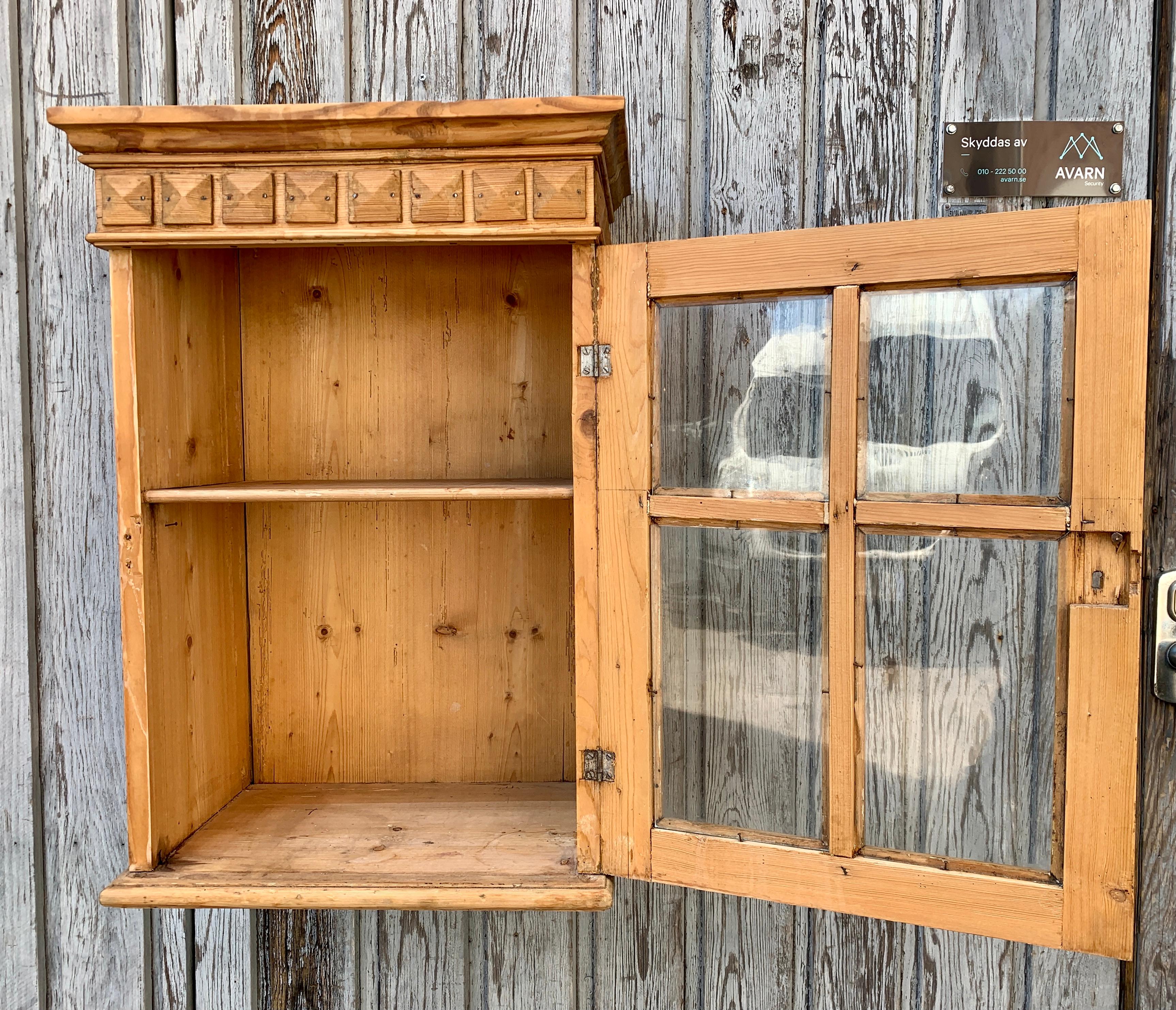 Hand-Crafted 19th Century Swedish Folk Art Hanging Cabinet For Sale