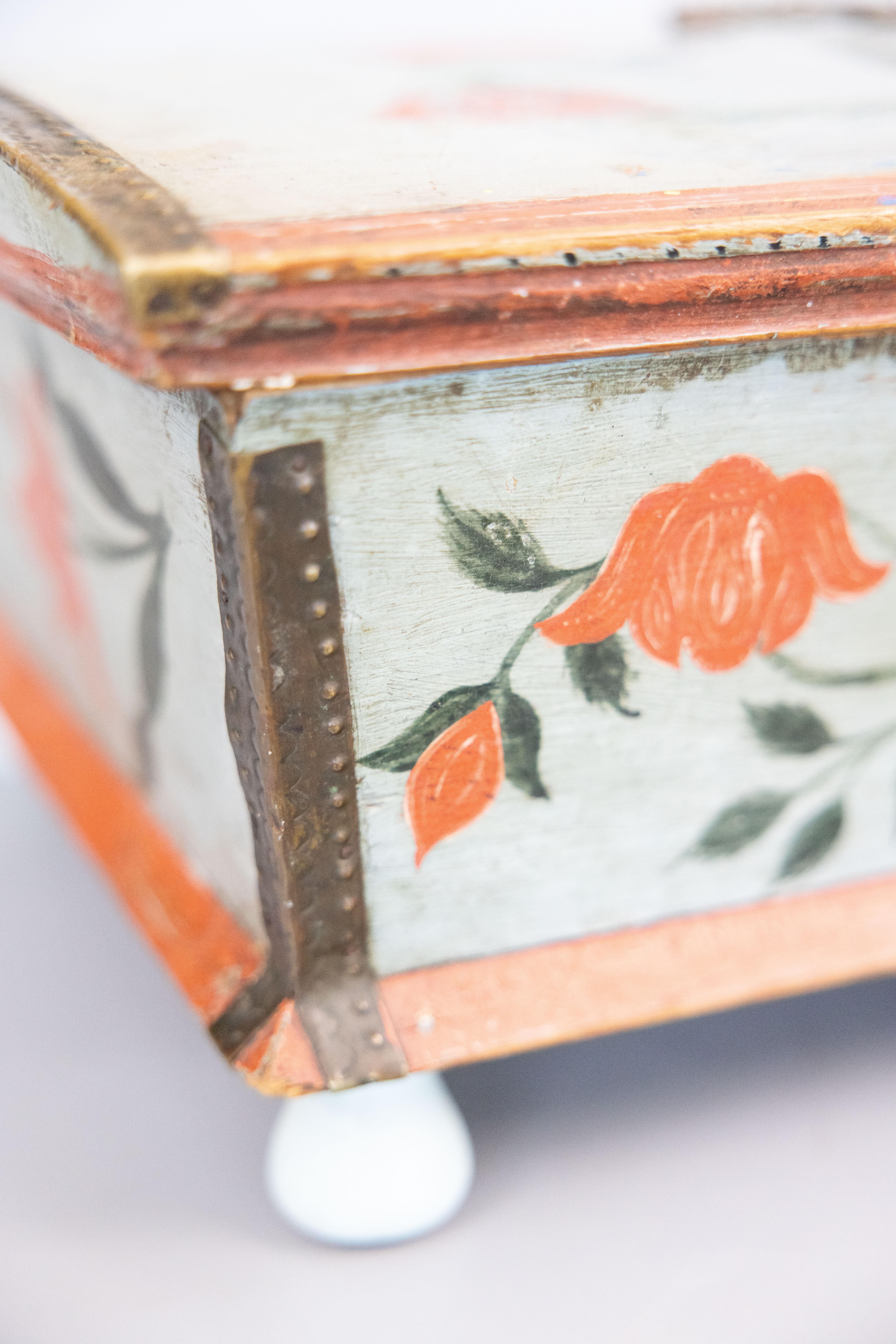 Scatola da sposa dipinta con arte popolare svedese del XIX secolo, datata 1813 in vendita 6