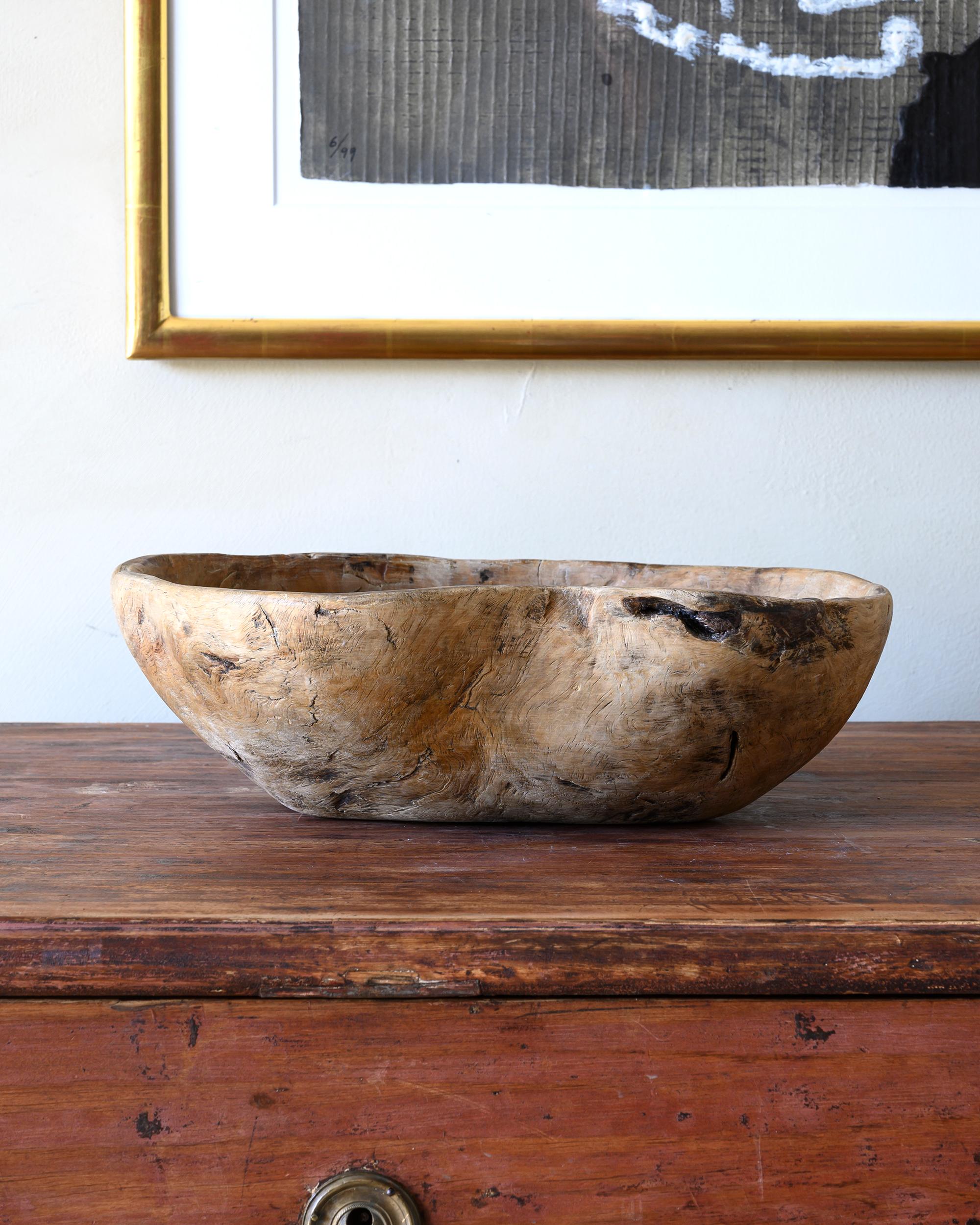 Nice organically shaped early 19th century Swedish folk art root wood bowl, signed HE A. Ca 1820 Sweden.