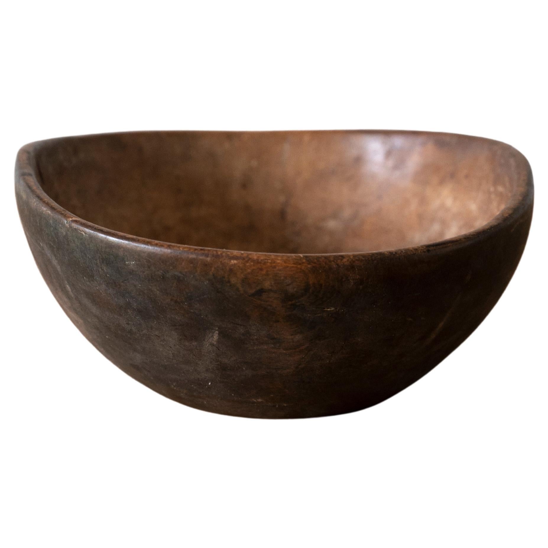 19th century Swedish Folk Art Root Wood Bowl For Sale
