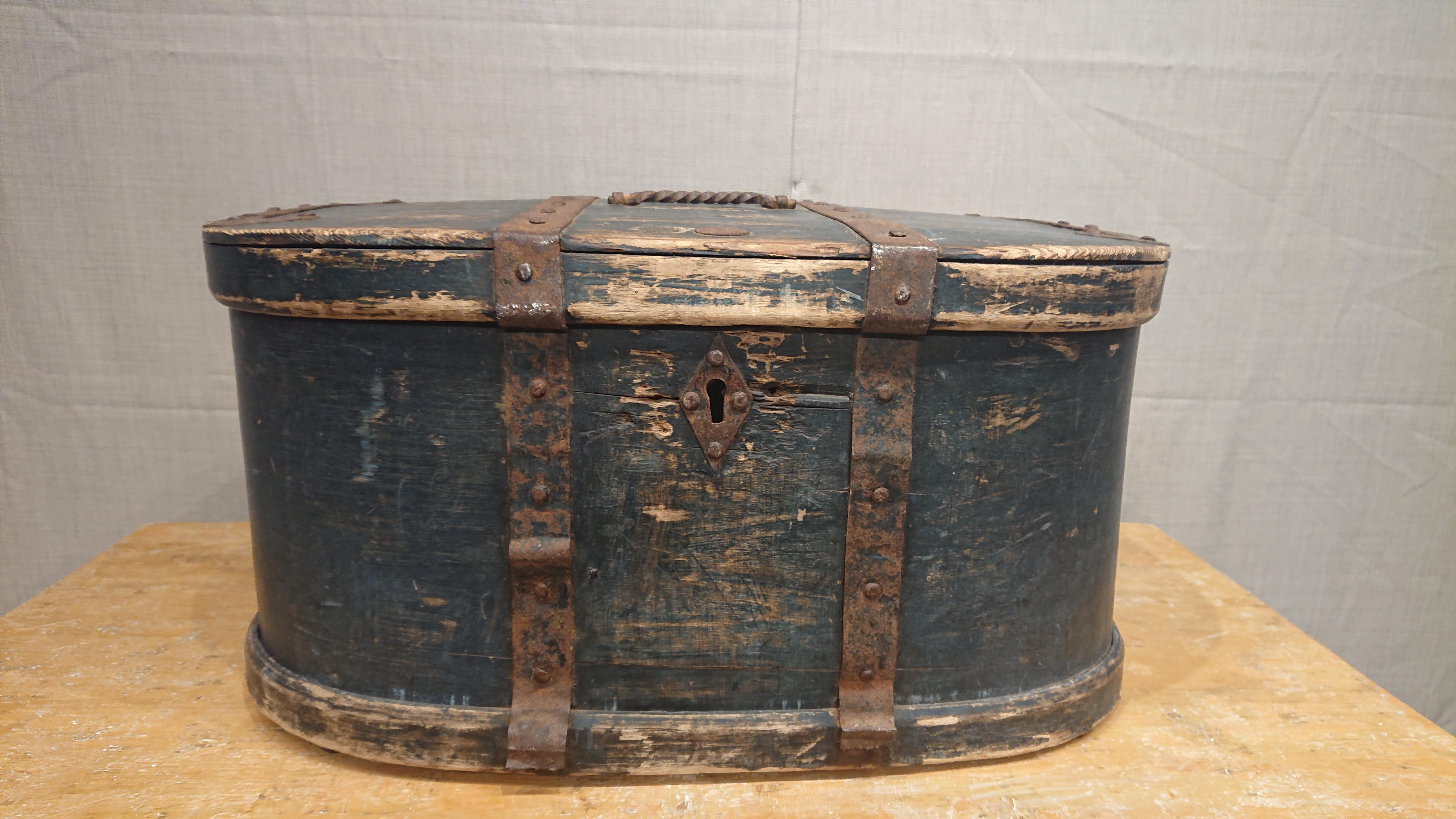 Iron 19th Century Swedish Folk Art Travel Chest / Box with Untouched Original Paint For Sale