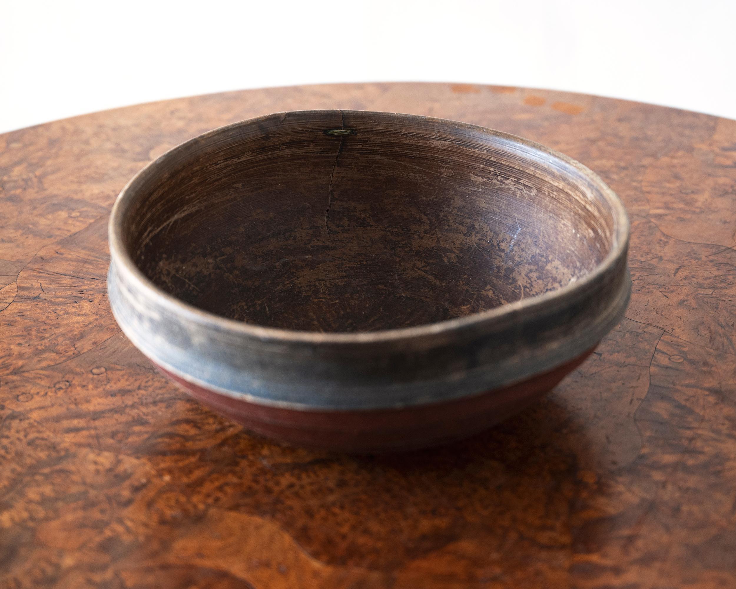 19th Century Swedish Folk Art Turned Bowl In Good Condition For Sale In Bozeman, MT