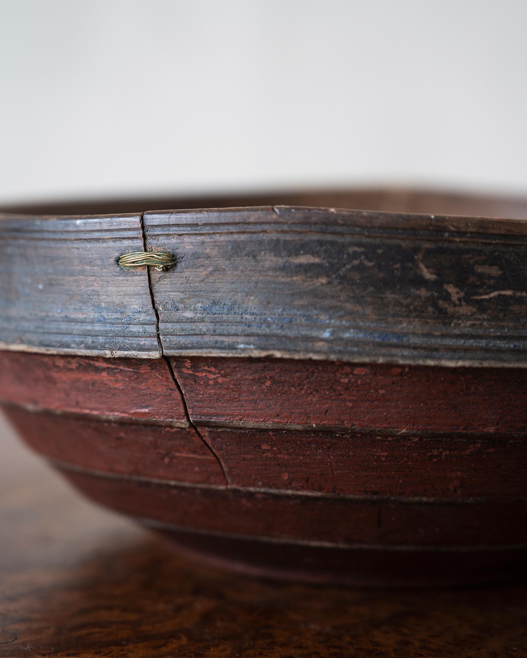 Wood 19th Century Swedish Folk Art Turned Bowl For Sale