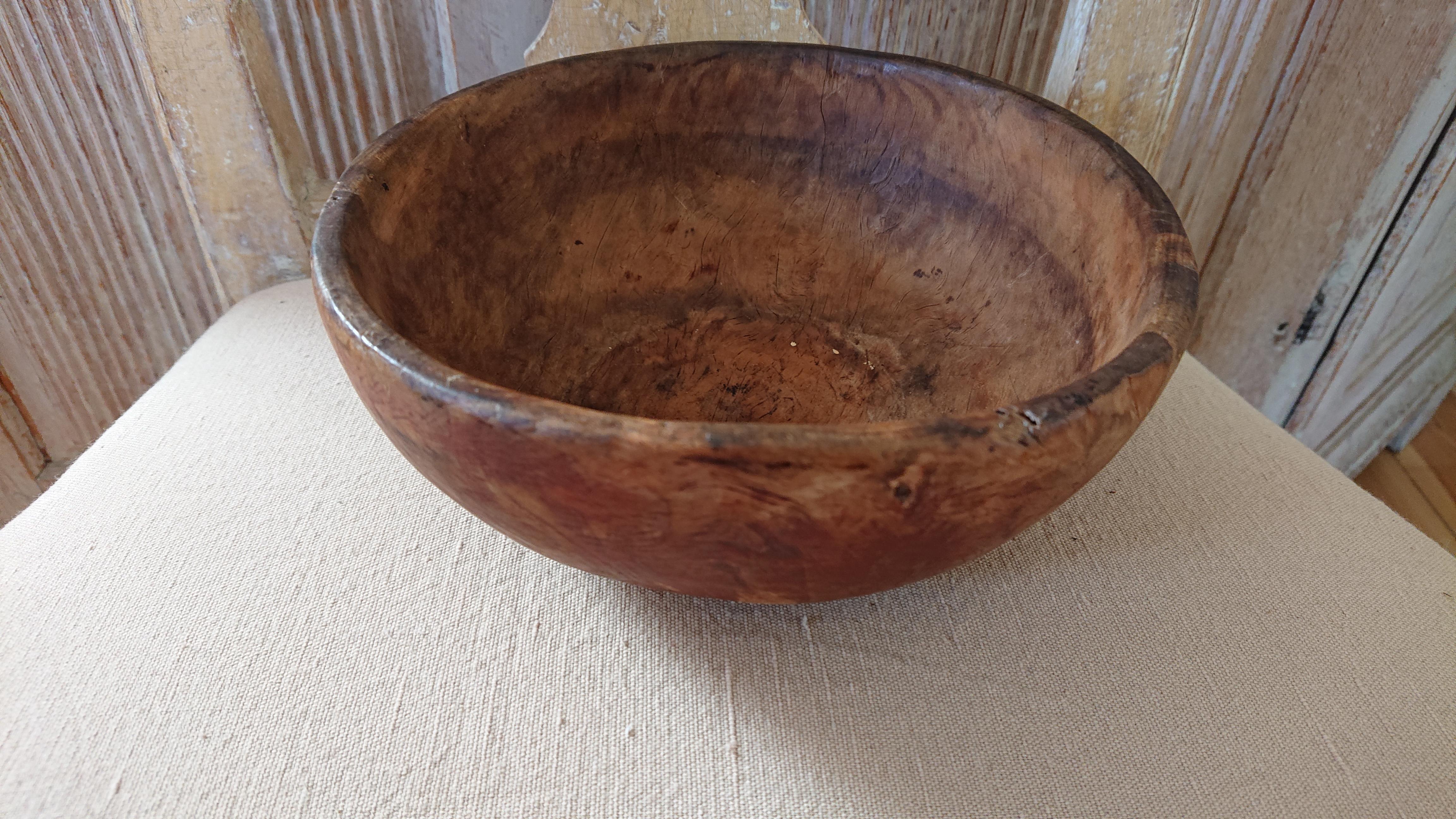 Pine 19th Century Swedish Folk Art Wooden Bowl Dated 1863 Signed EPS For Sale