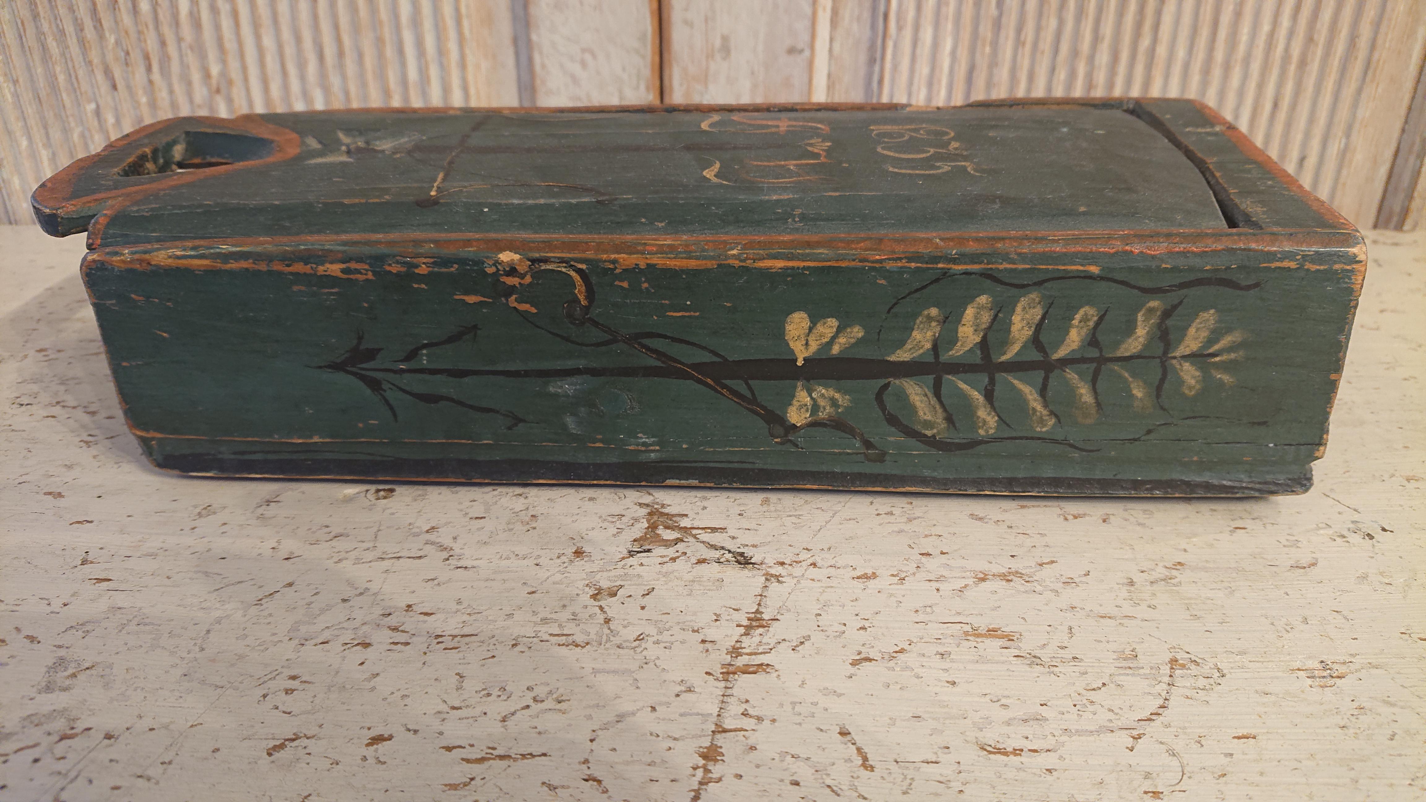 Hand-Carved 19th Century Swedish Folk Art Wooden Box with Untouched Original Paint For Sale