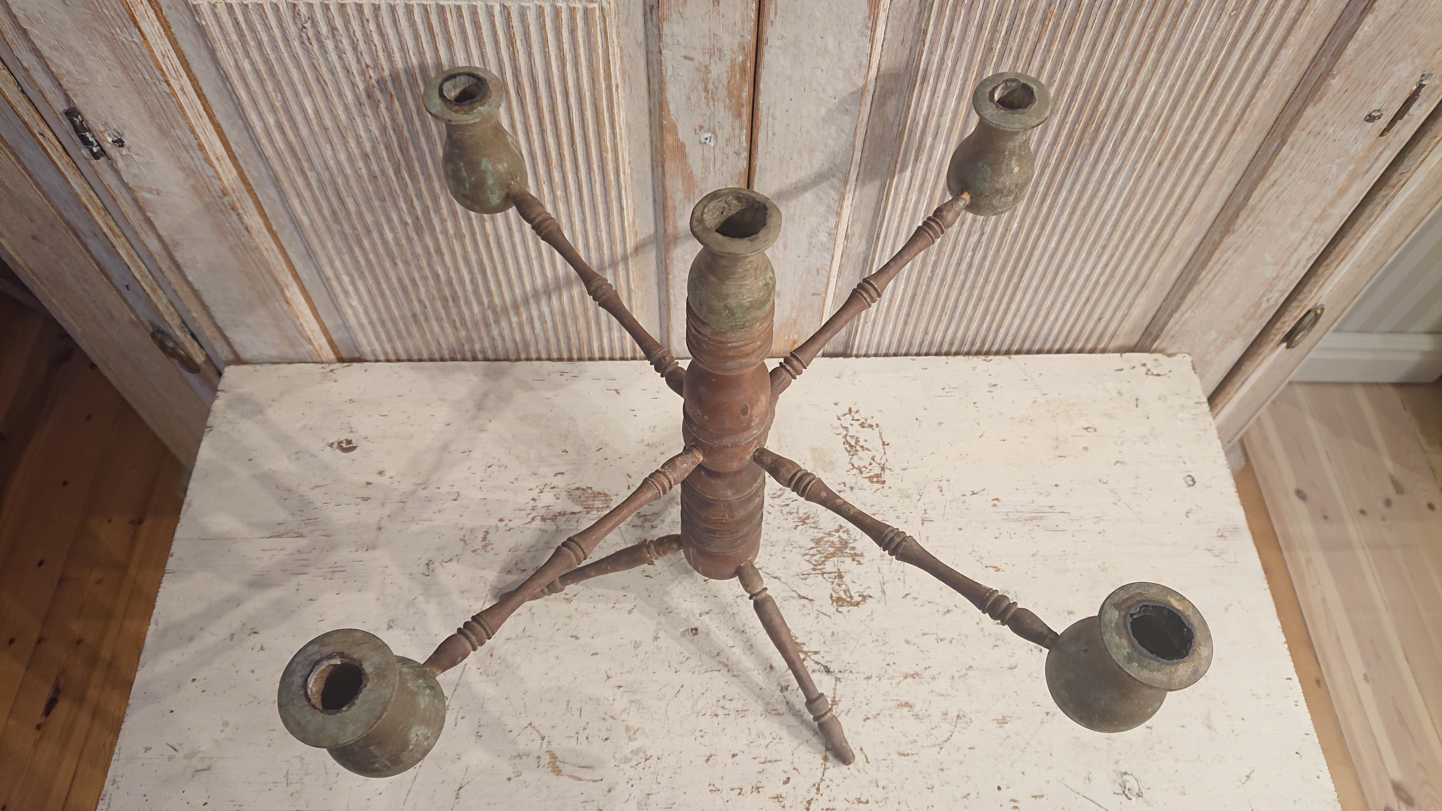 19th Century Swedish Folk Art Wooden Candelabra with Untouched Original Paint For Sale 1