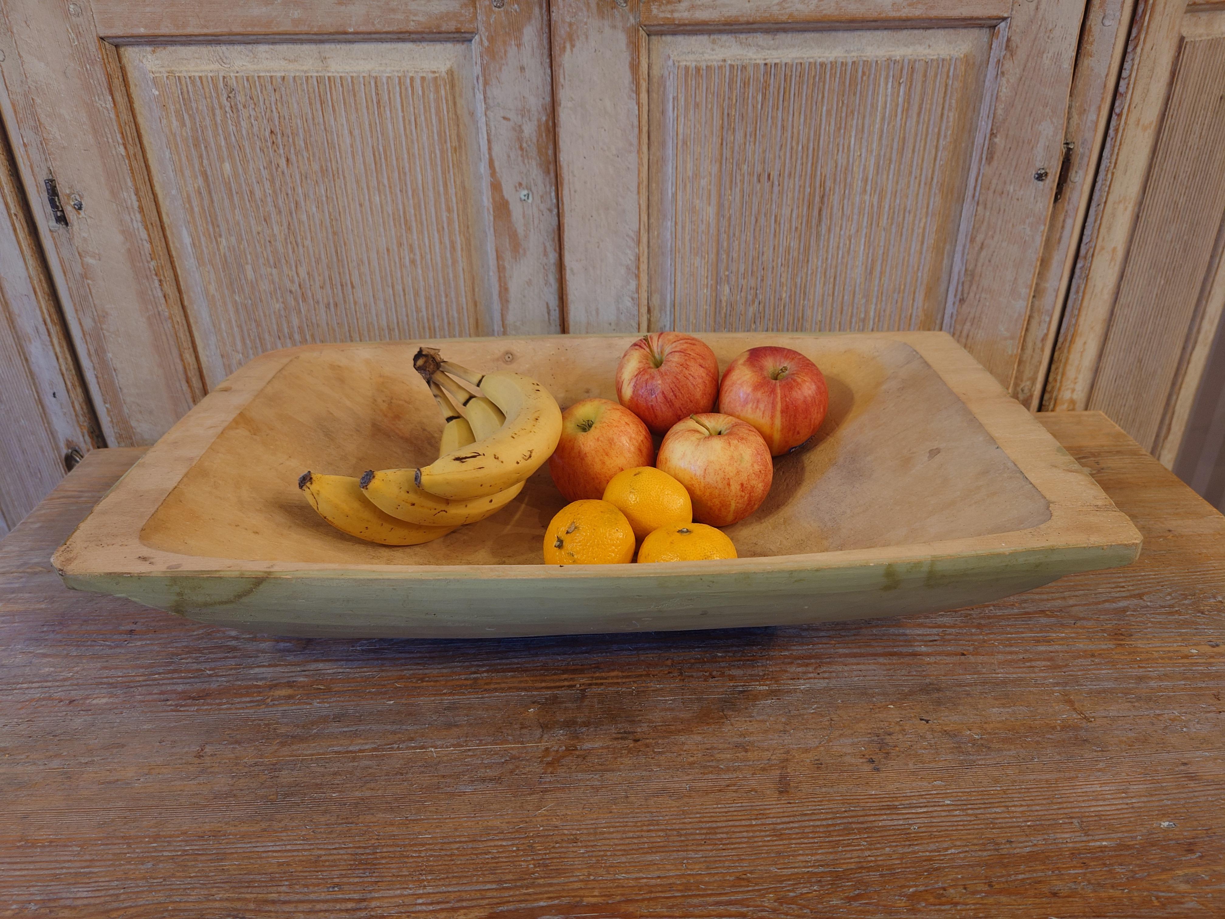 19th Century Swedish Folk Art Wooden Trough/ Serving Bowl with Original Paint For Sale 4