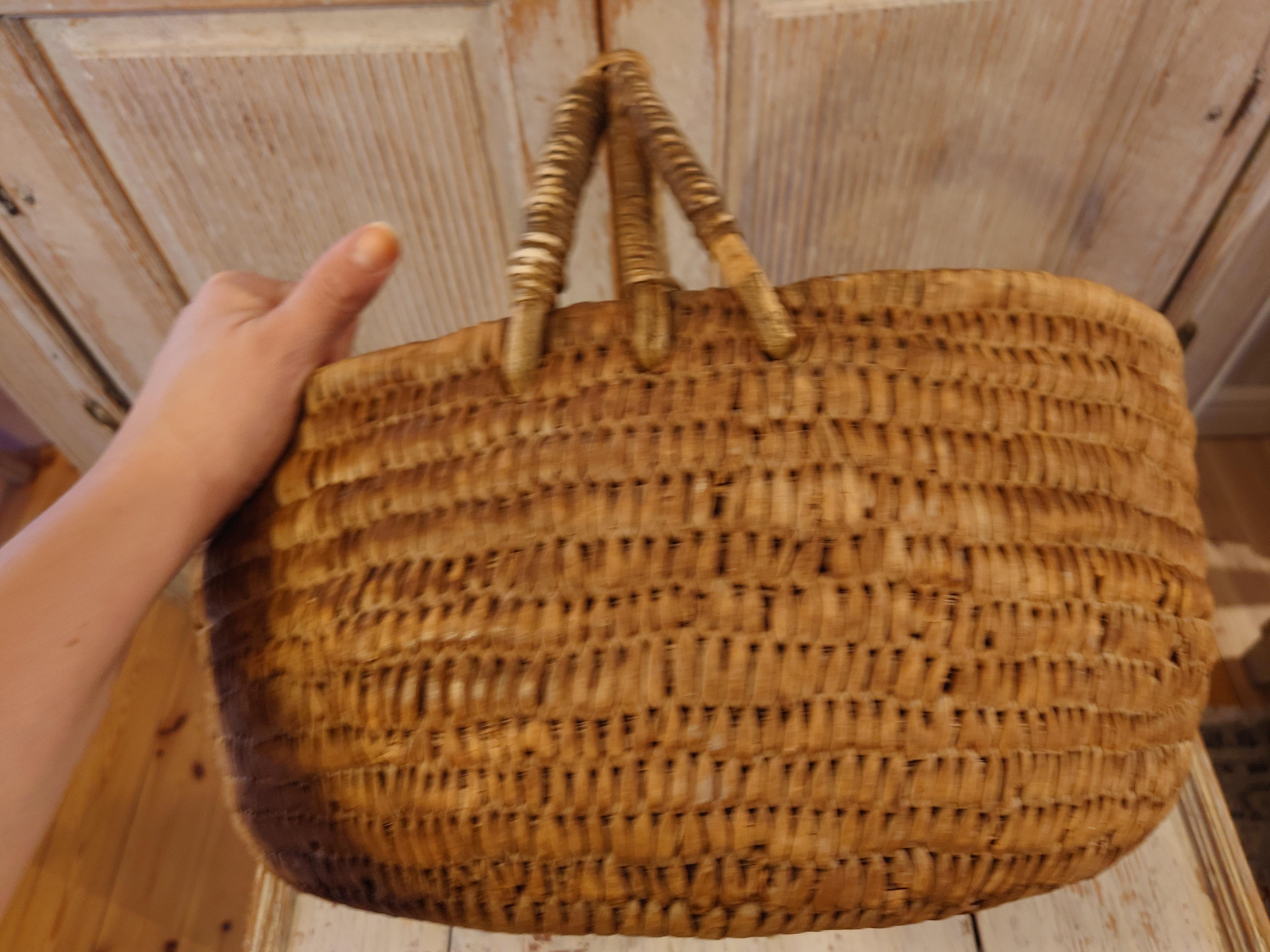 19th Century Swedish Folk Art Woven basket genuine rustic  For Sale 5
